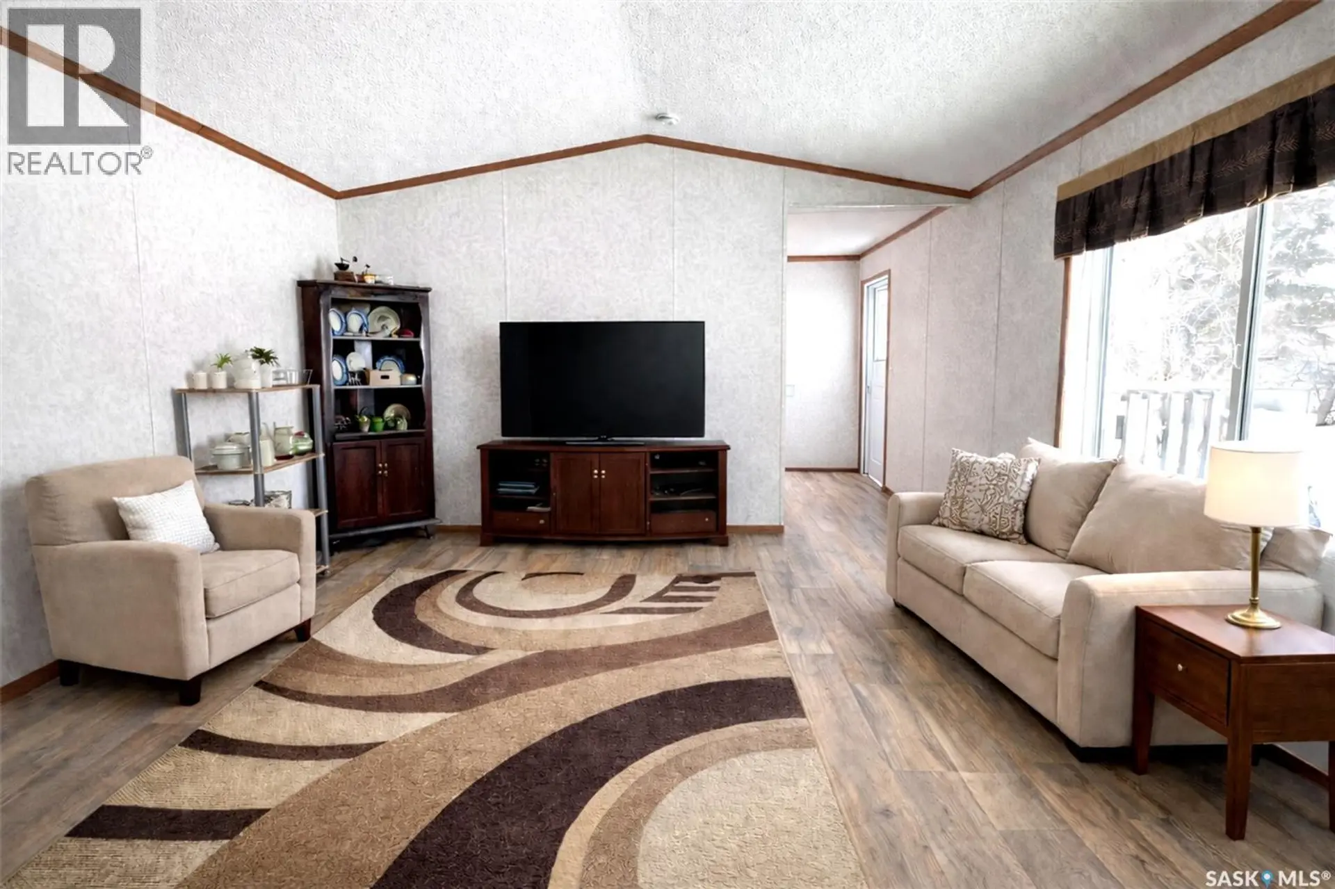 211 LIPTON STREET - Image 4