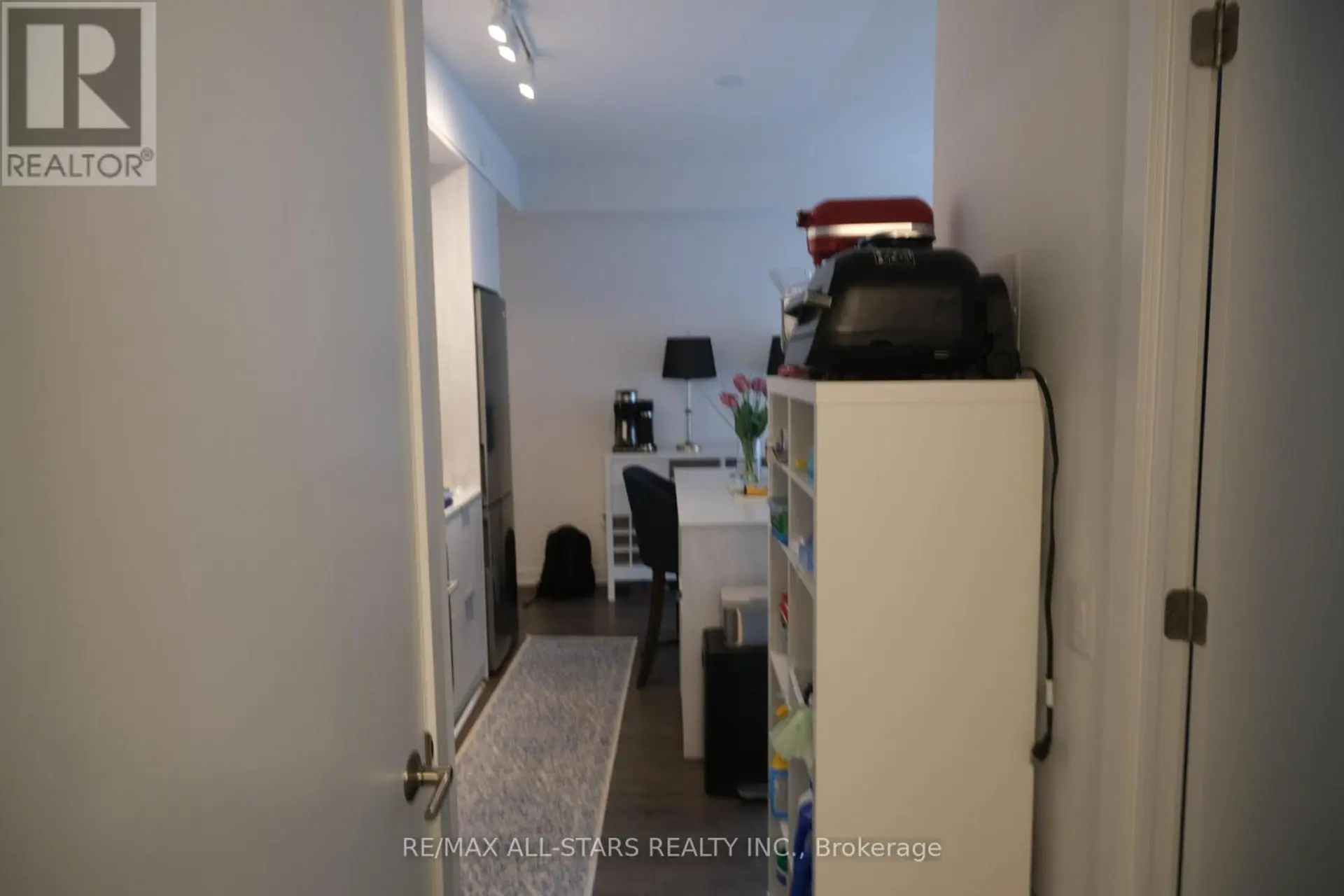 #1007 130 RIVER STREET - Image 9