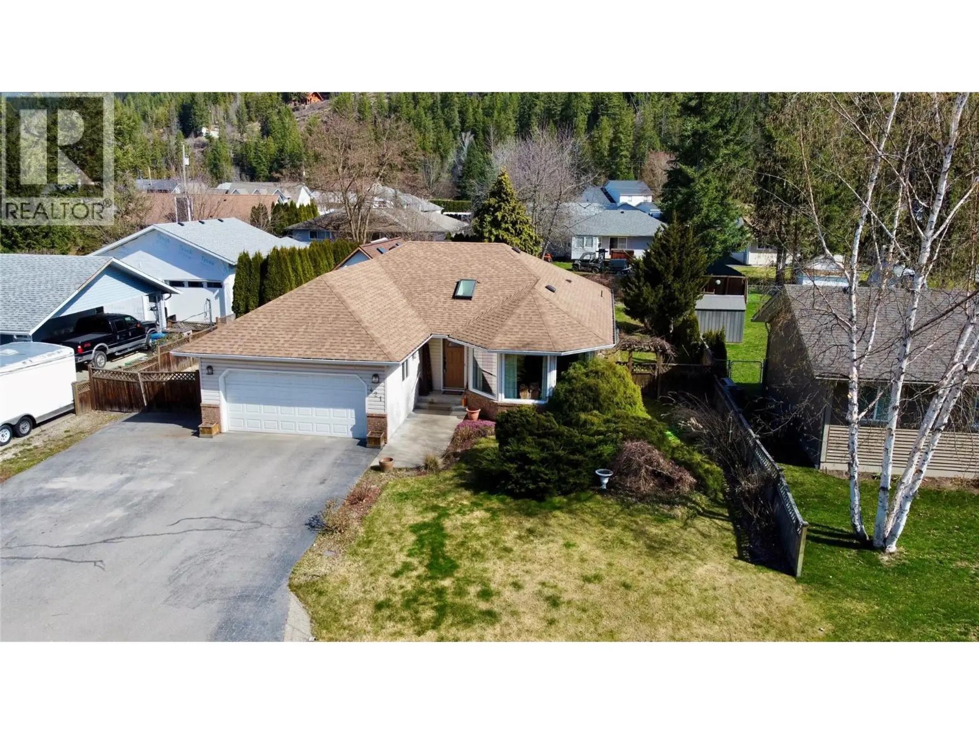 Property at 421 Oak Avenue, Sicamous, BC