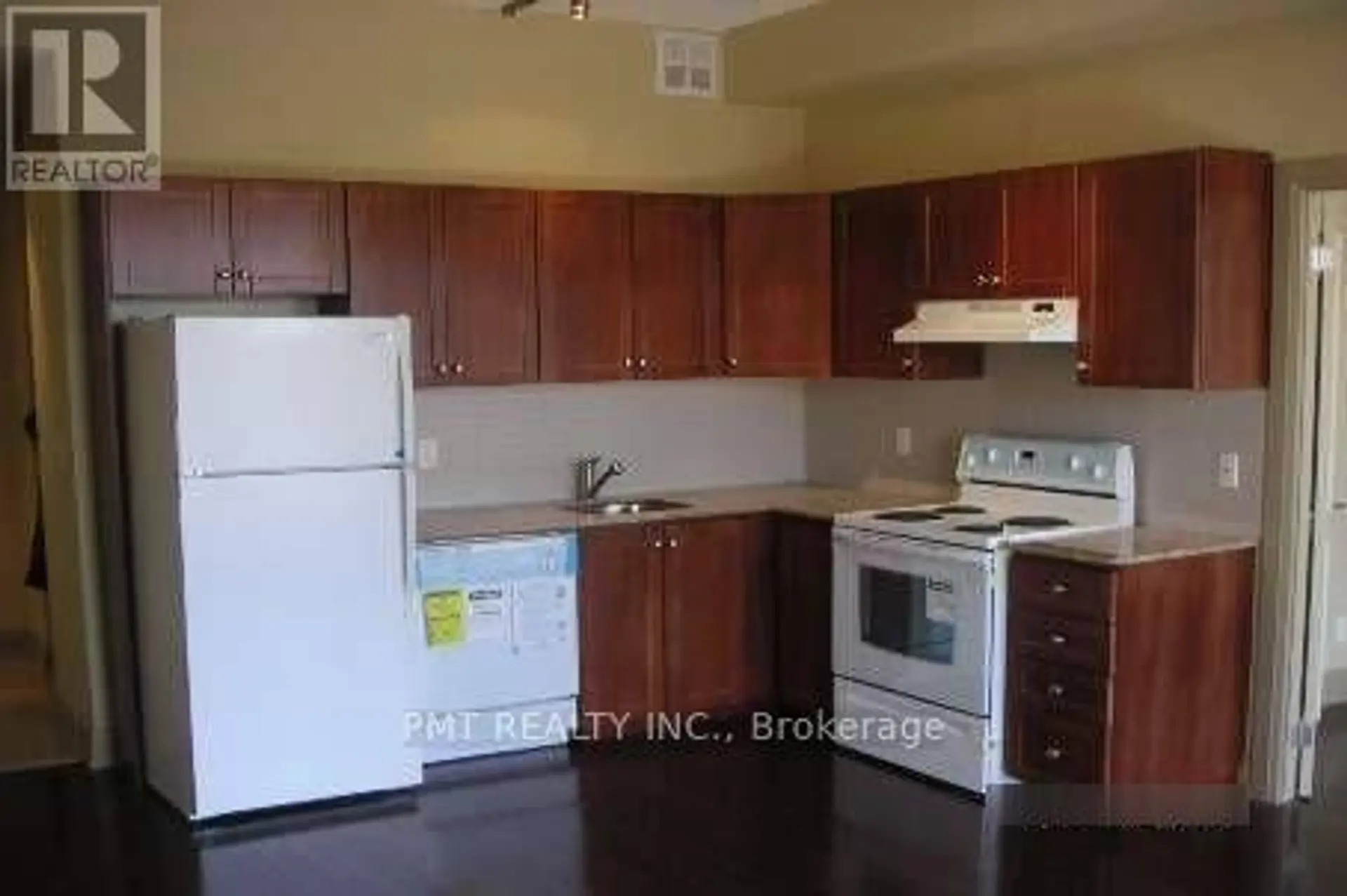 #318 2737 KEELE STREET - Image 4