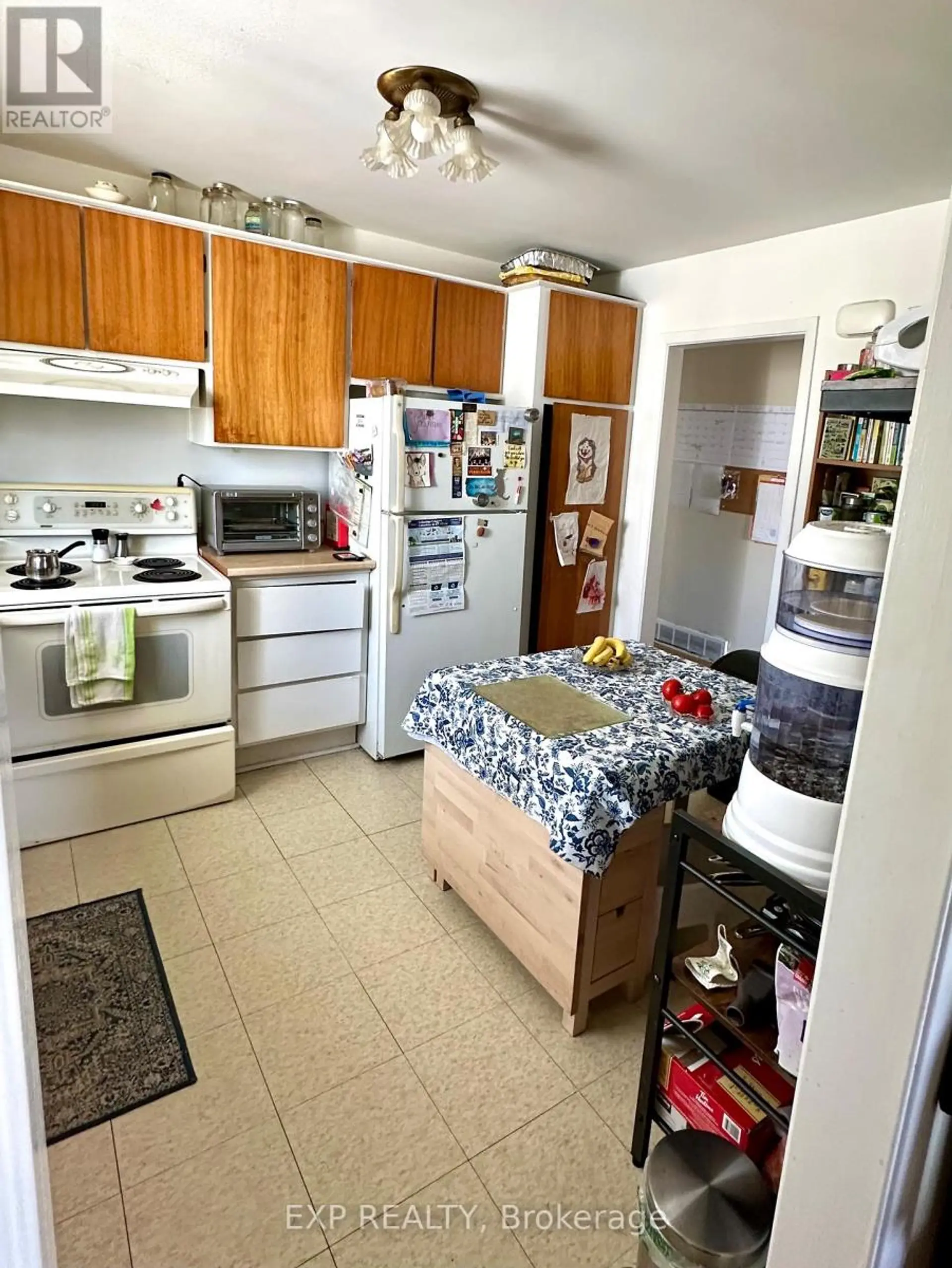 911 PINEWOOD CRESCENT - Image 5