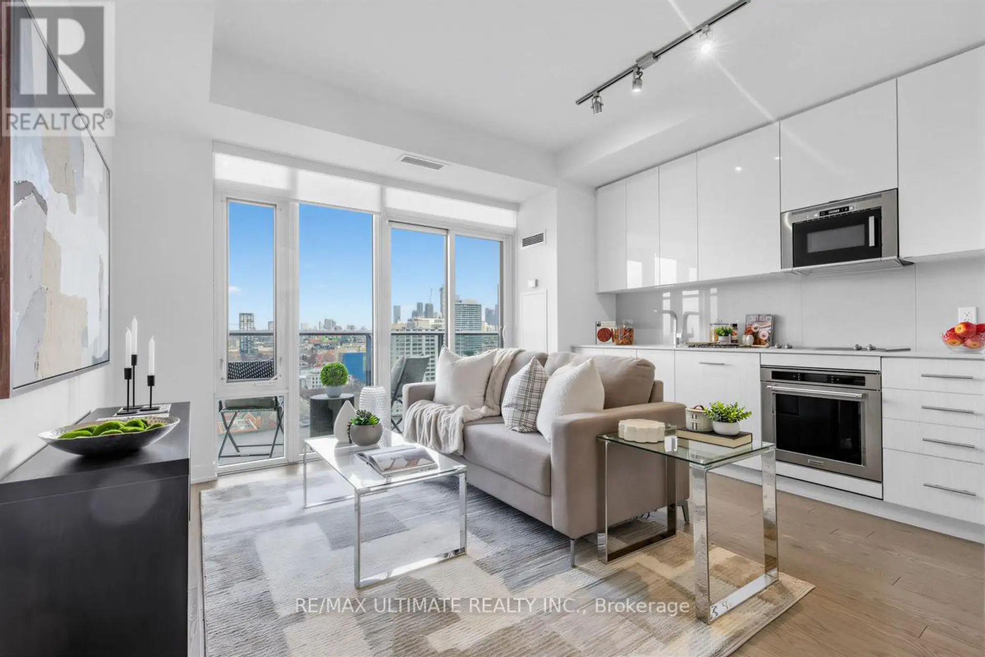 #2508 330 RICHMOND STREET W - Image 1