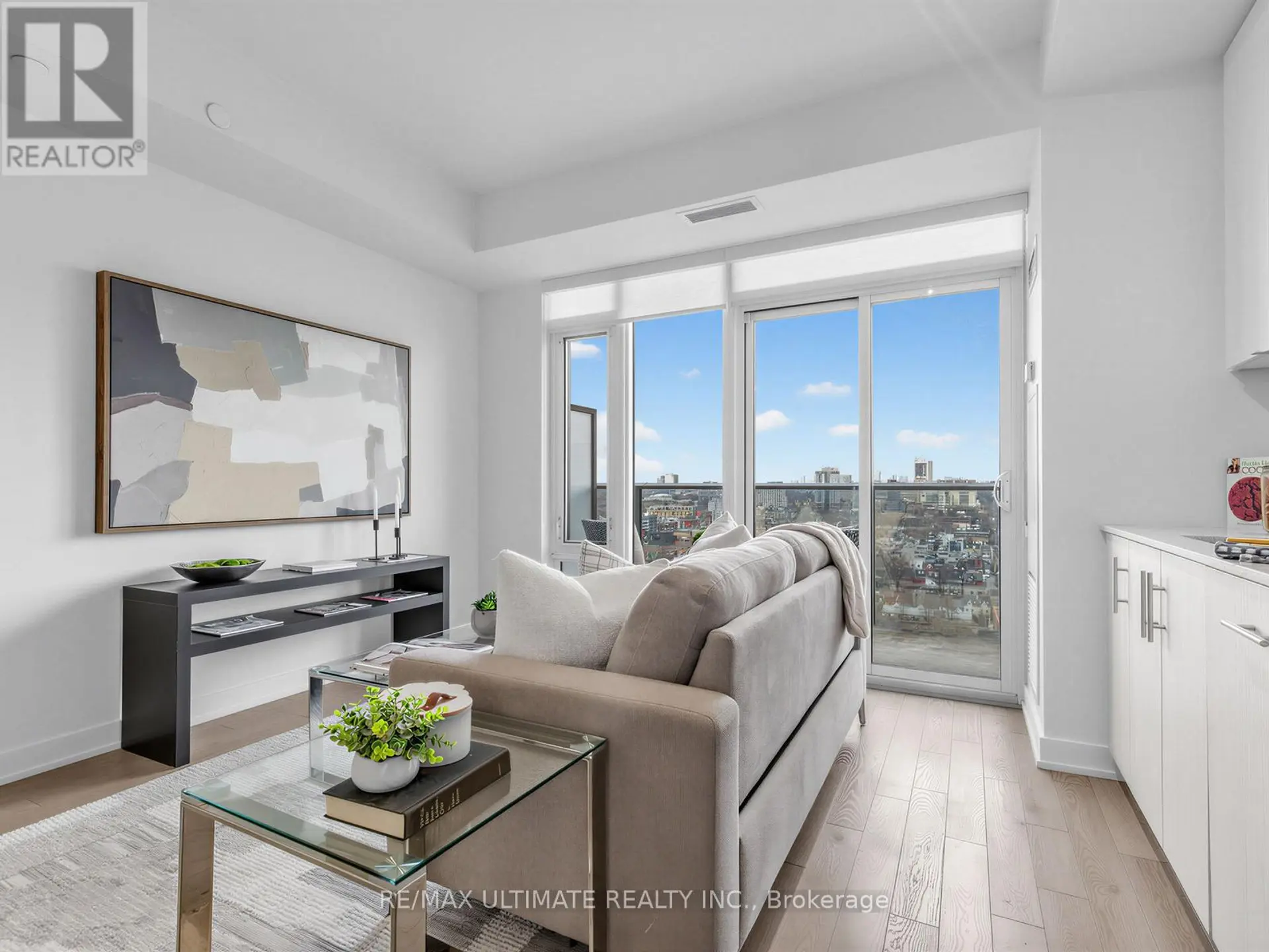#2508 330 RICHMOND STREET W - Image 2