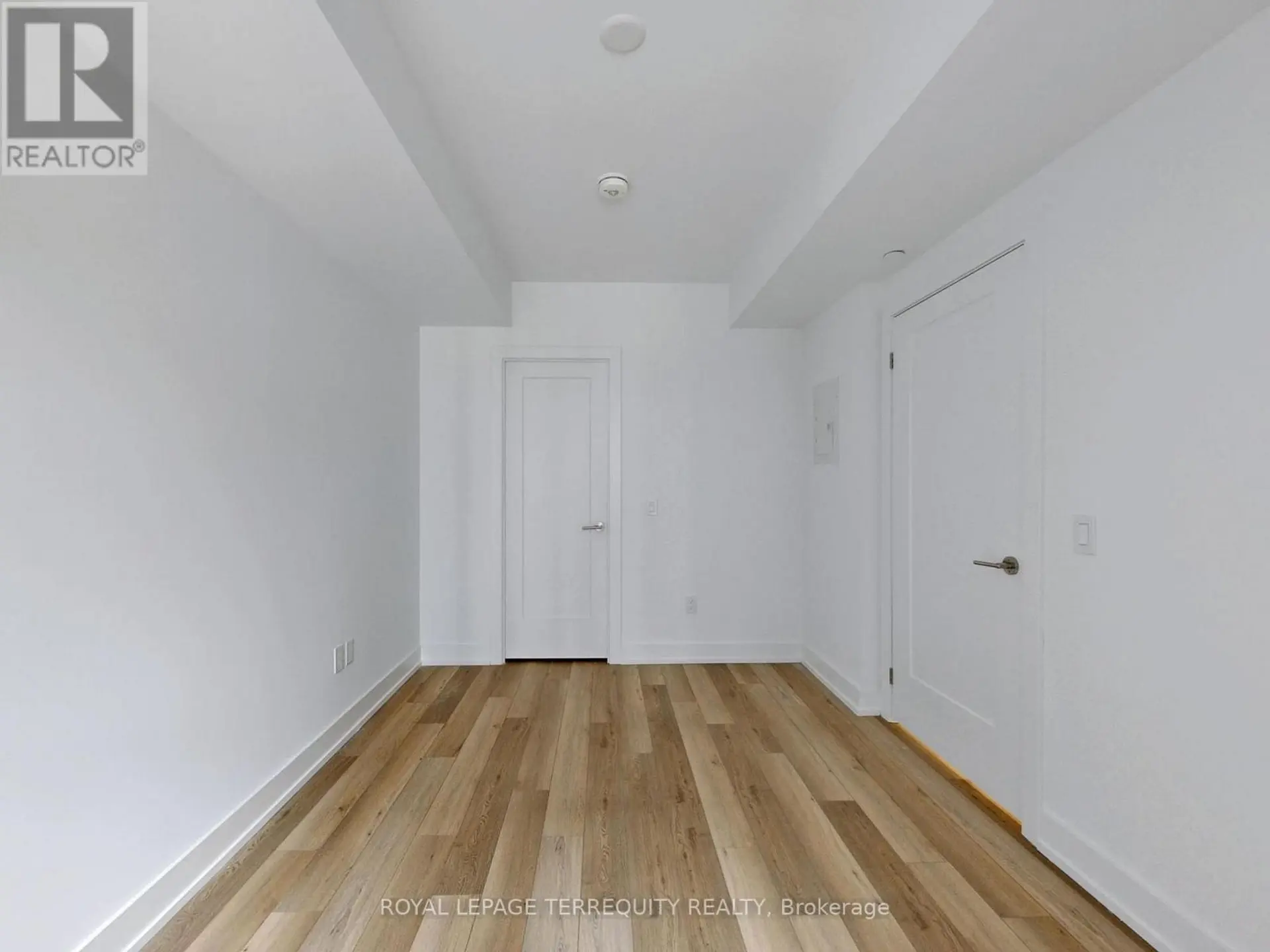 #701 8 CEDARLAND DRIVE - Image 12