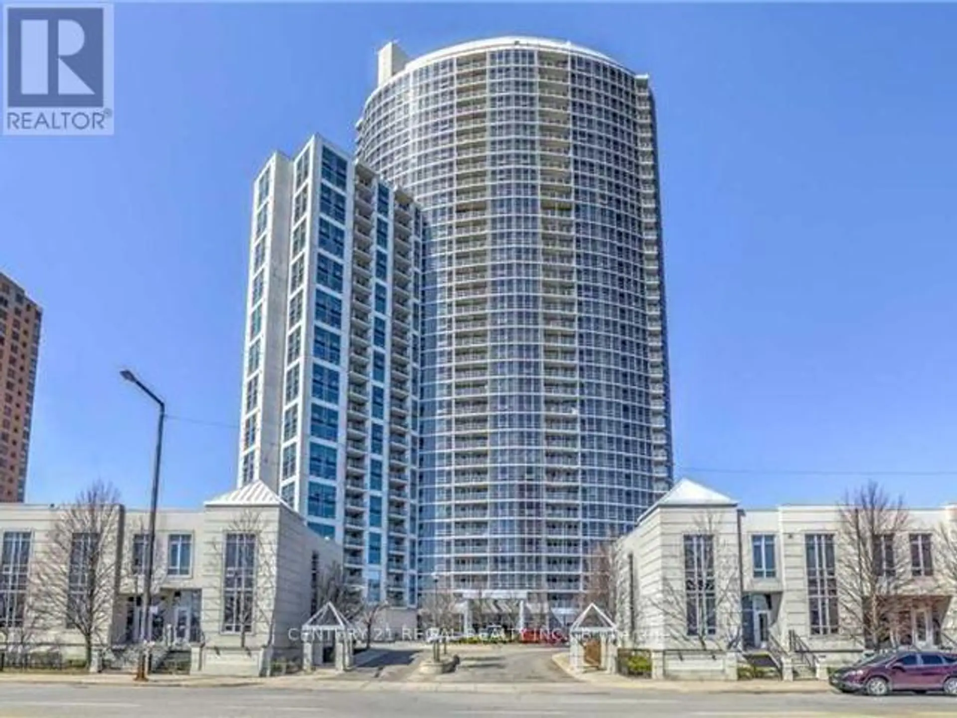 #315 83 BOROUGH DRIVE - Image 1