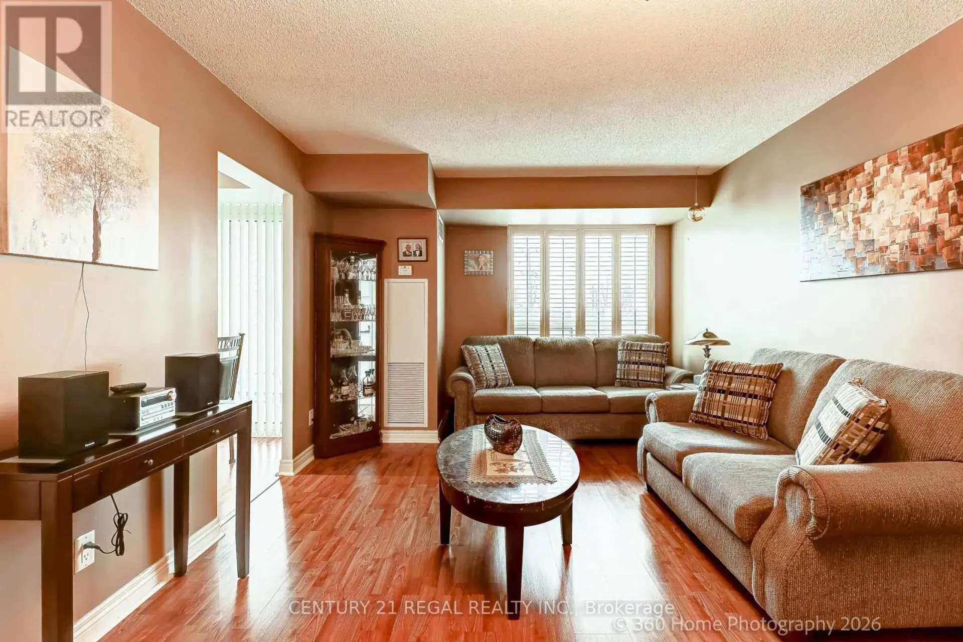 #315 83 BOROUGH DRIVE - Image 6
