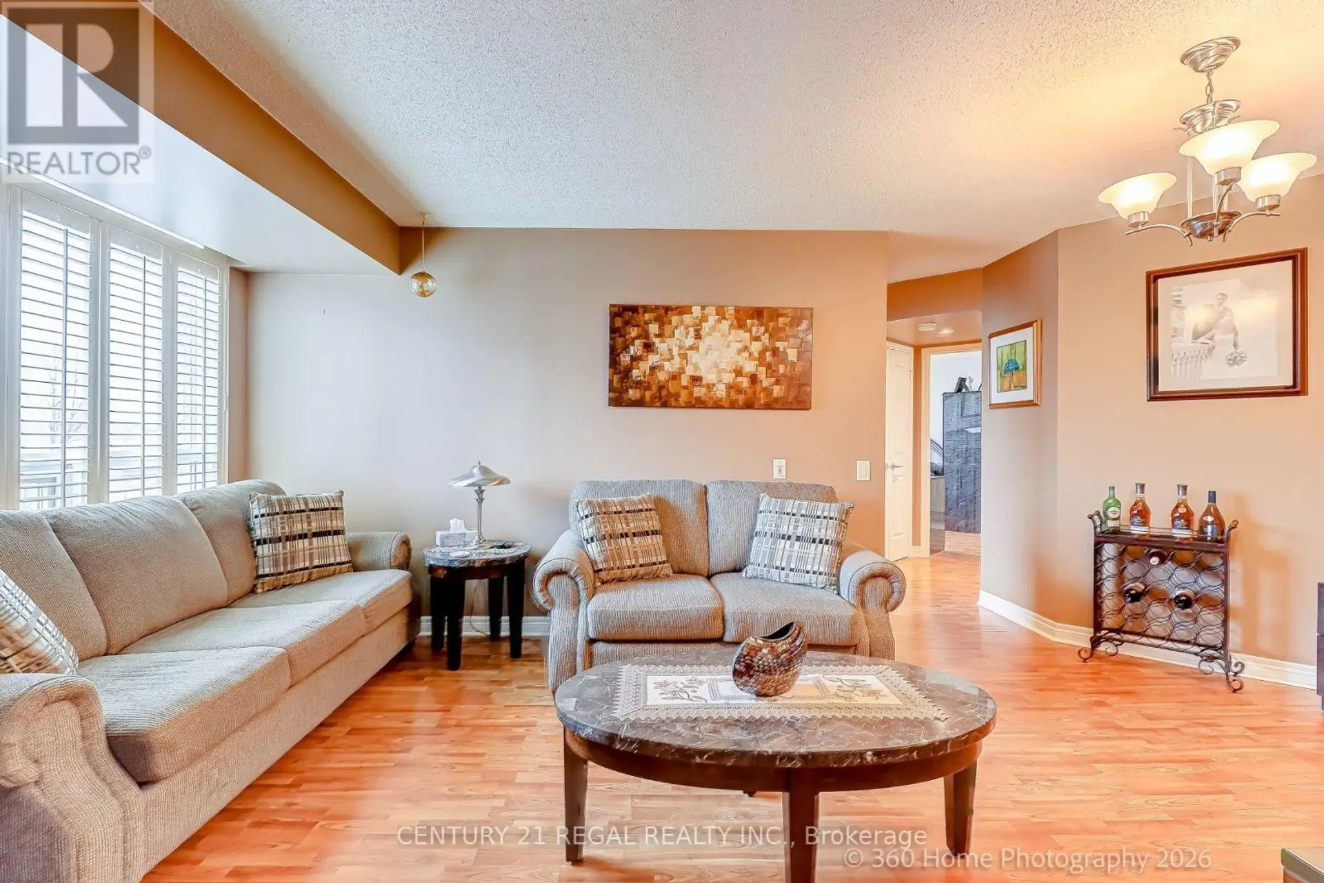 #315 83 BOROUGH DRIVE - Image 7
