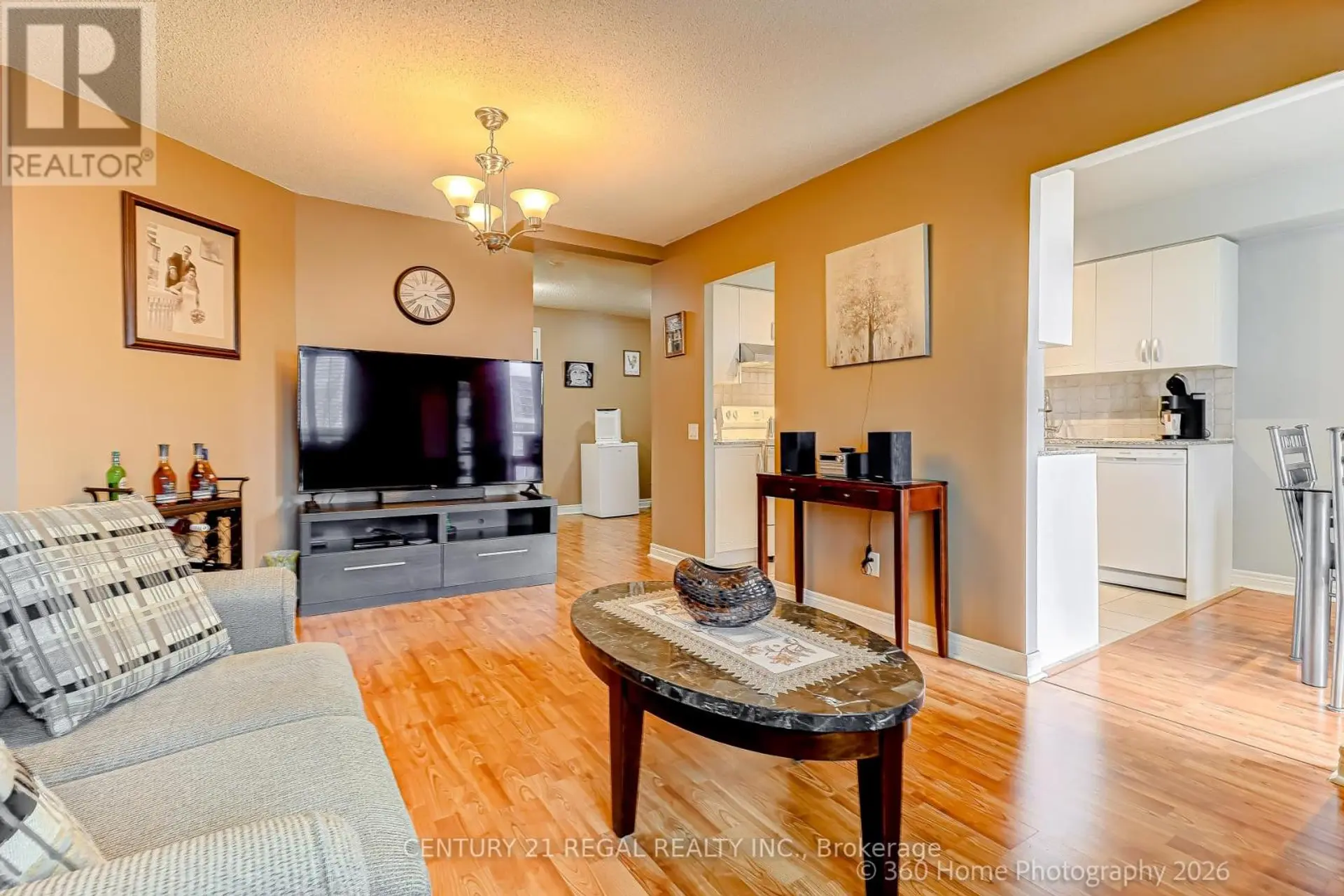 #315 83 BOROUGH DRIVE - Image 8
