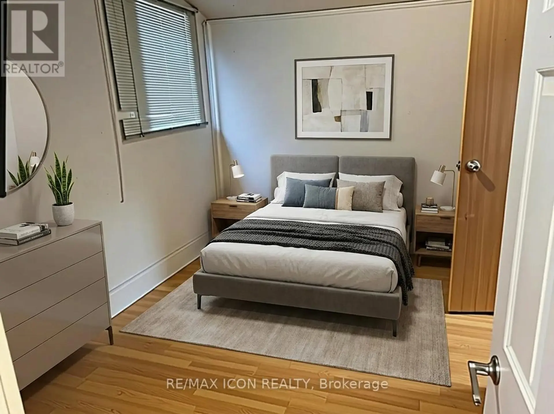 565 SOUTH STREET S - Image 2