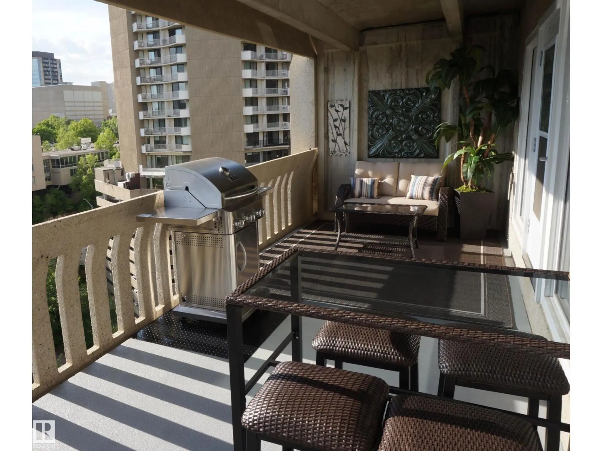 #1703 9918 101 ST NW - Image 4