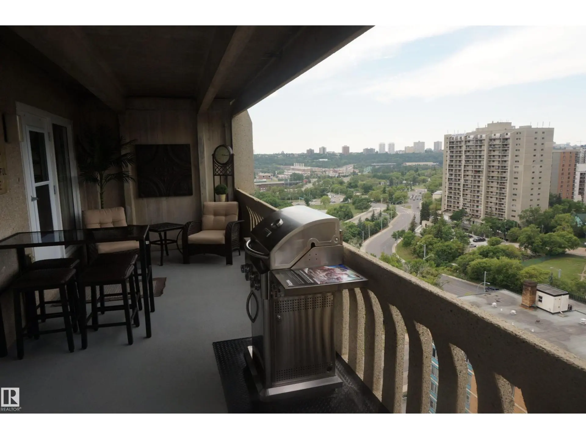 #1703 9918 101 ST NW - Image 3