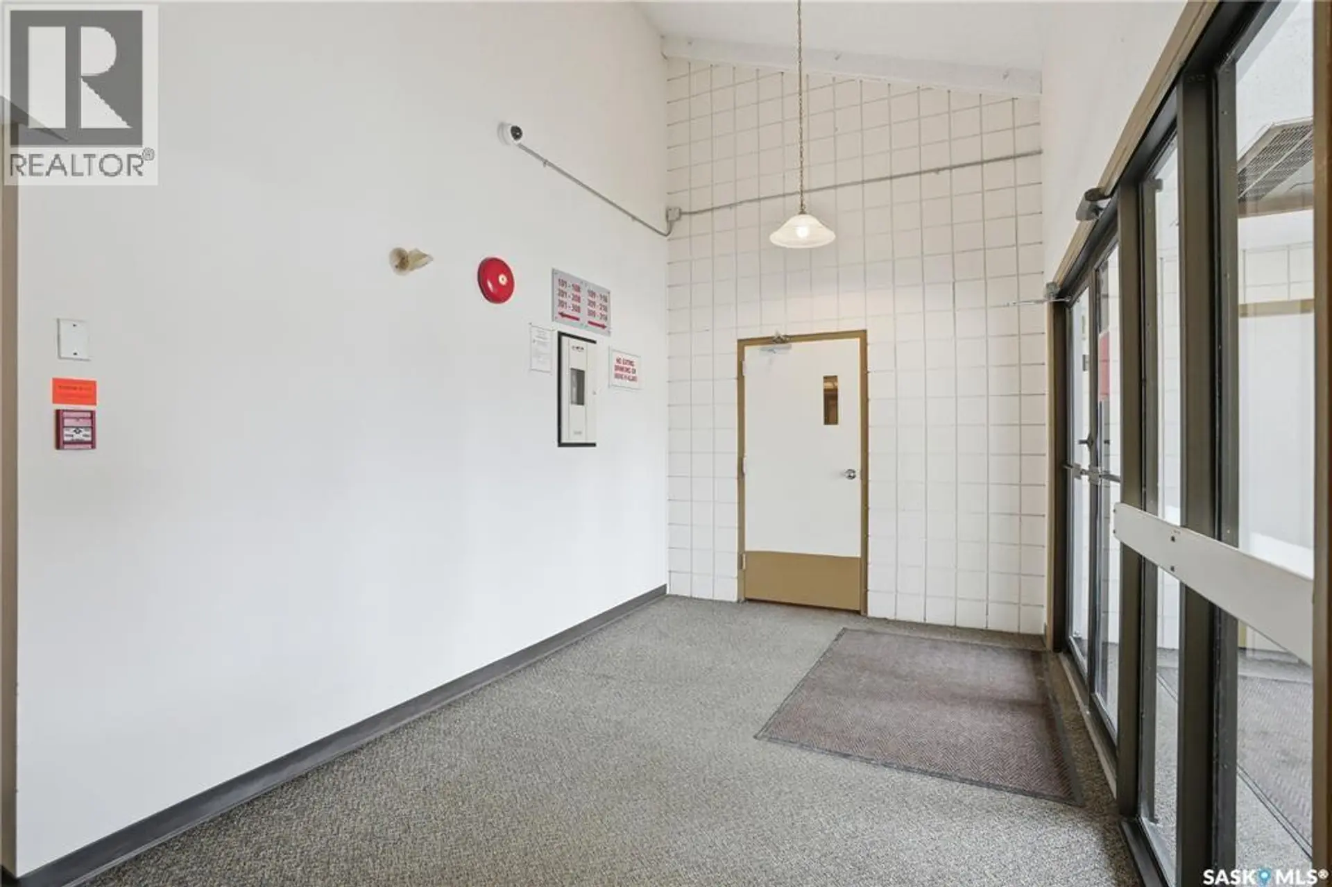 #115A 4040 8th STREET E - Image 14