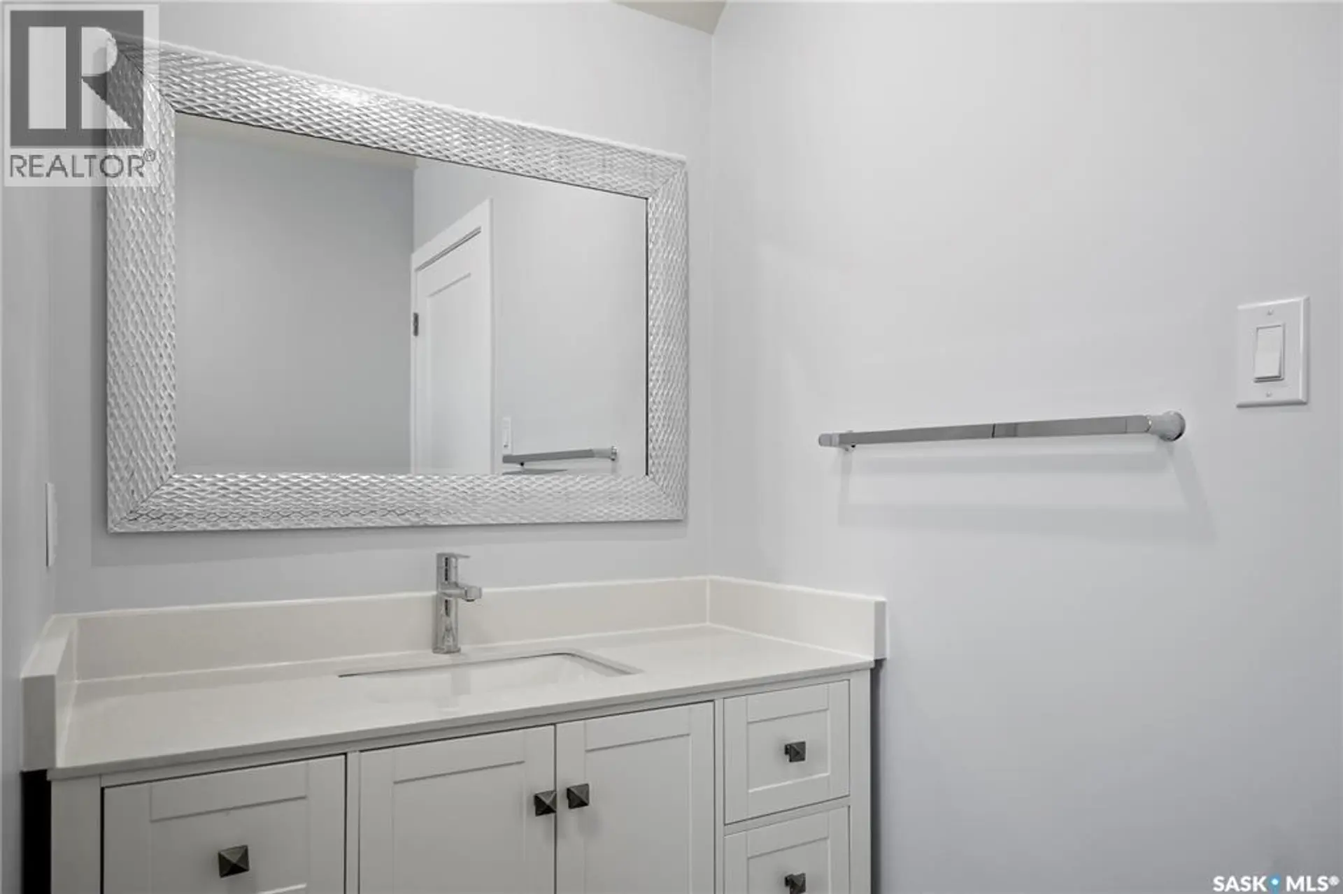 2111 OSLER STREET - Image 14