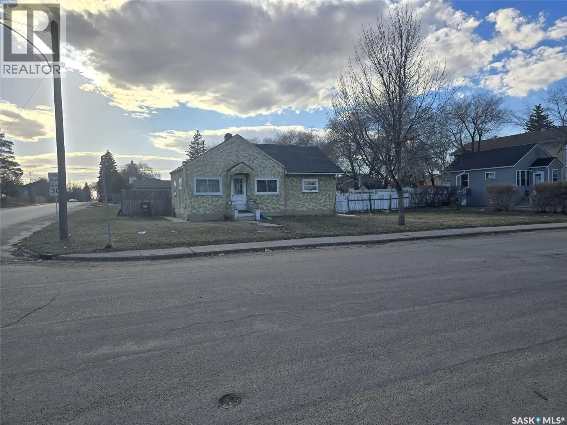 201 R AVENUE N - Image 1