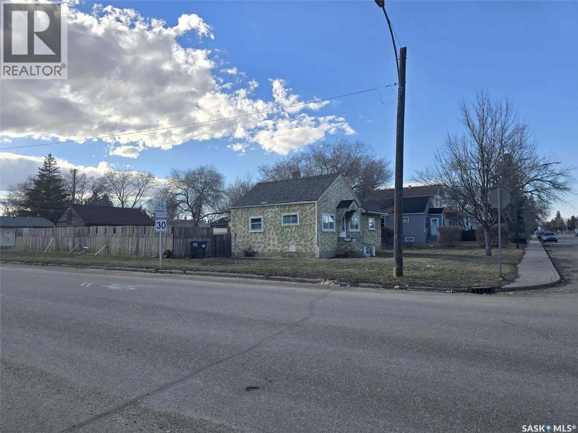 201 R AVENUE N - Image 6
