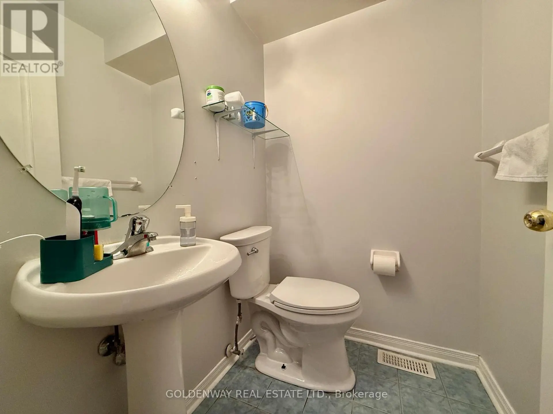 121 MIKE MYERS DRIVE - Image 9