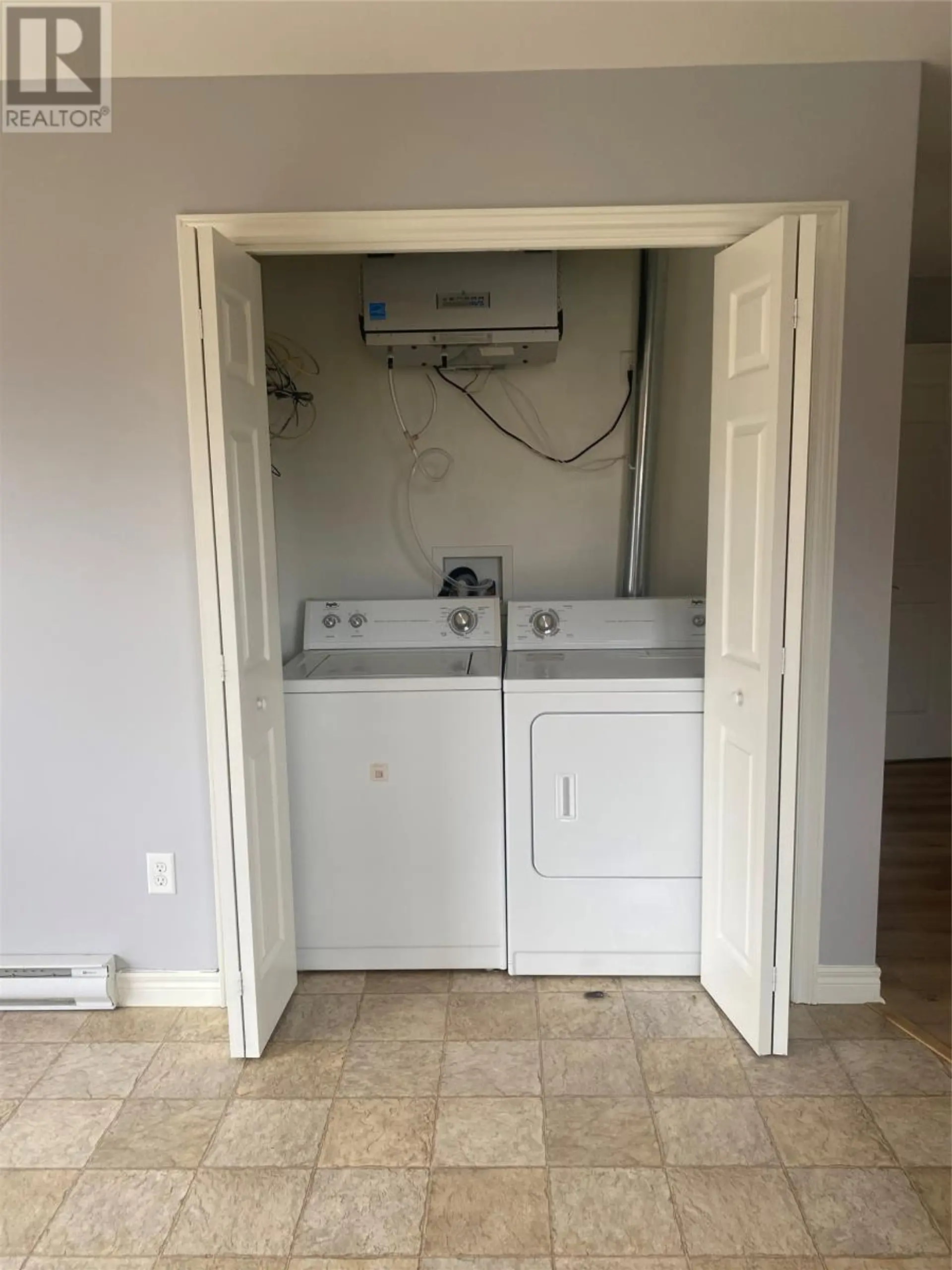 Property at 8 JAYCEE PLACE, St. John's, NL