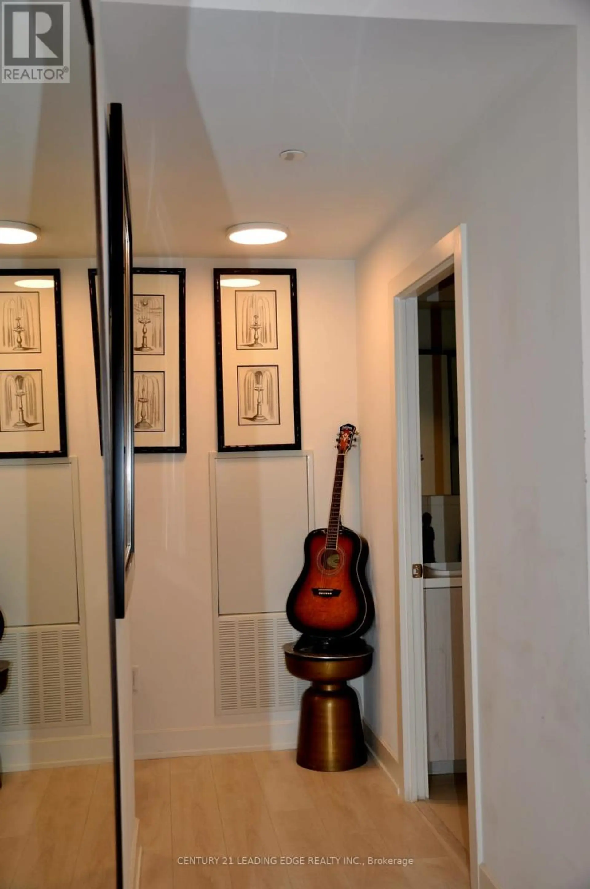 #3204 15 MERCER STREET - Image 8