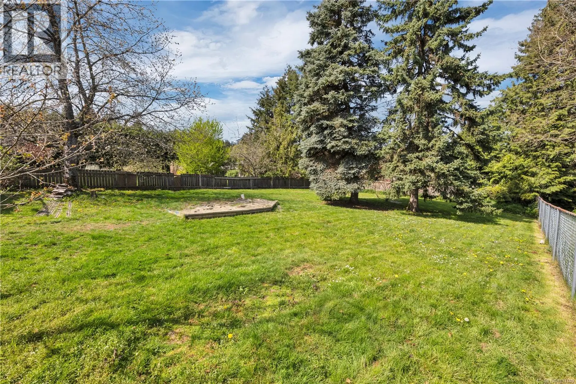 Property at 564 Nova St, Nanaimo, BC