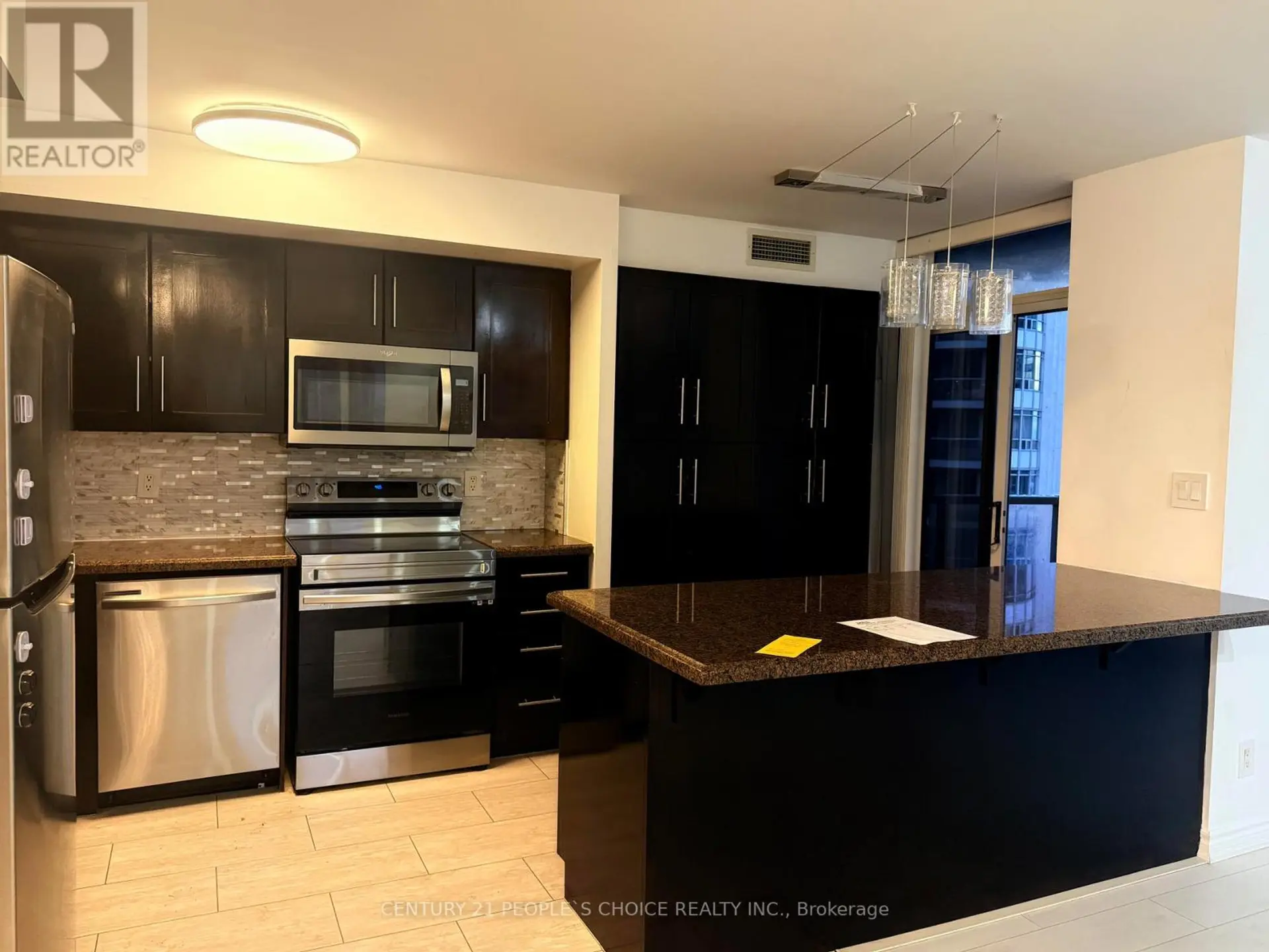 #1906 3880 DUKE OF YORK BOULEVARD - Image 7