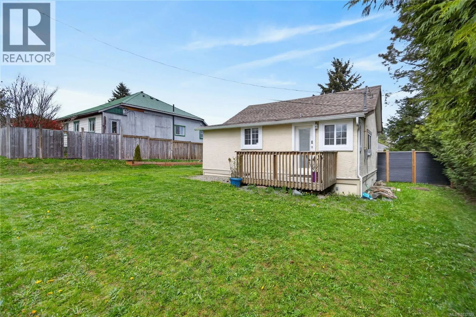 Property at 2818 Maryport Ave, Cumberland, BC