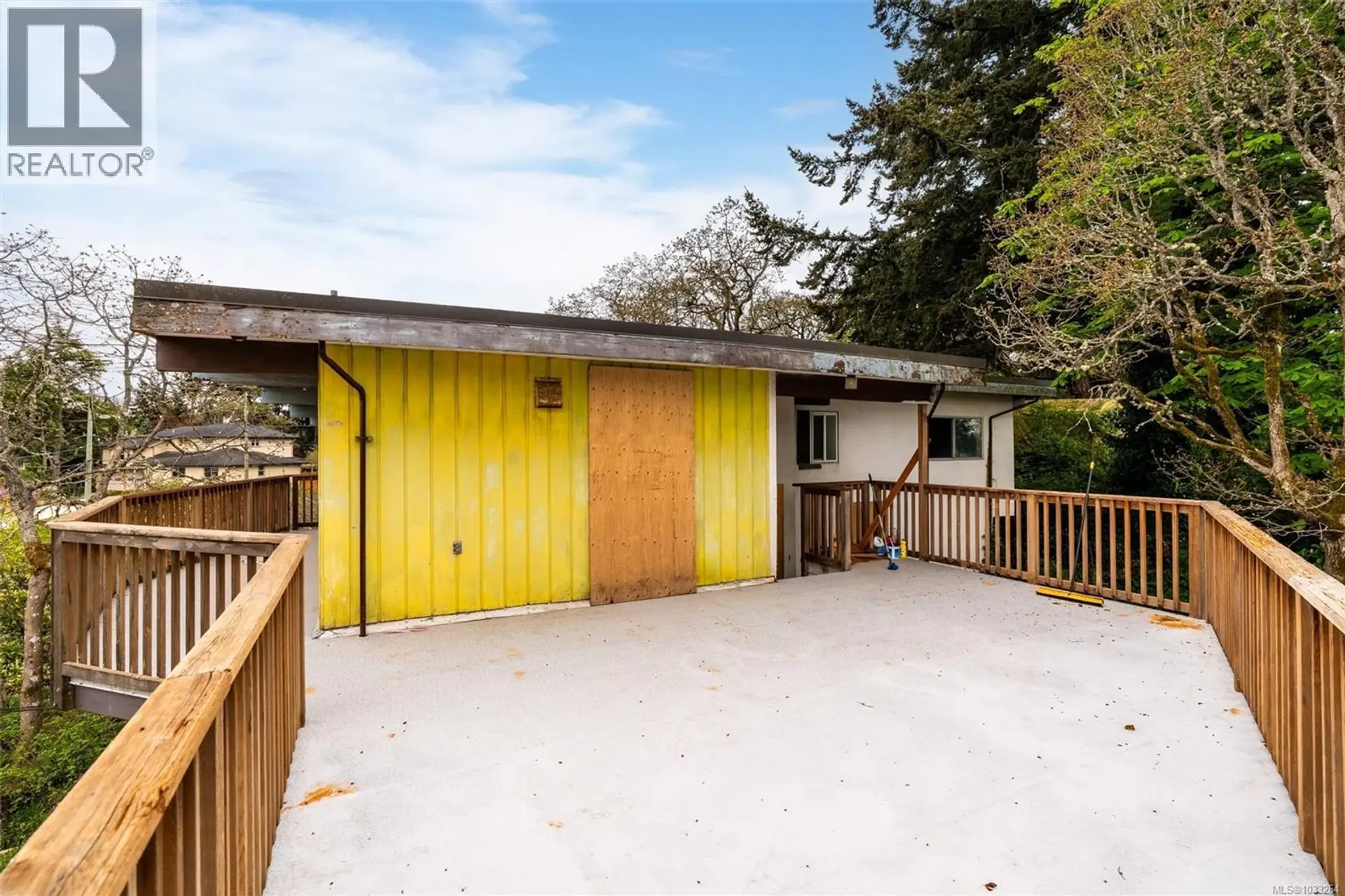 Property at 247 Glenairlie Dr, View Royal, BC