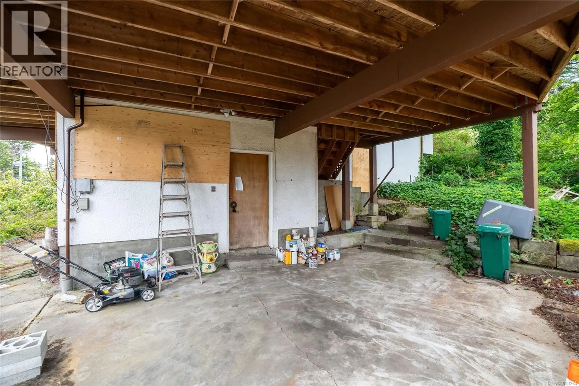 Property at 247 Glenairlie Dr, View Royal, BC