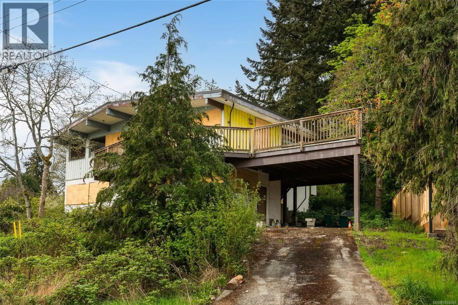 Property at 247 Glenairlie Dr, View Royal, BC