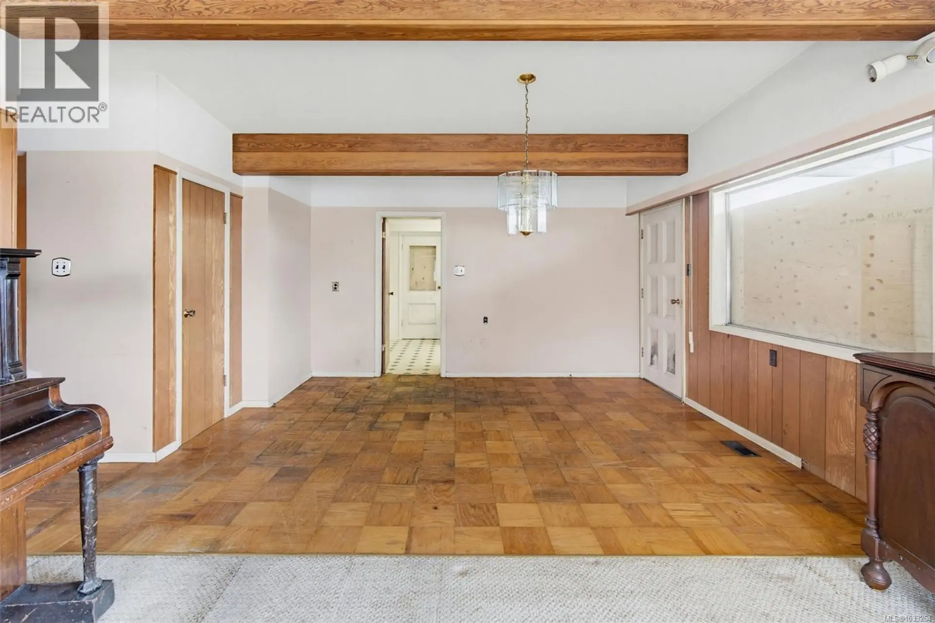 Property at 247 Glenairlie Dr, View Royal, BC