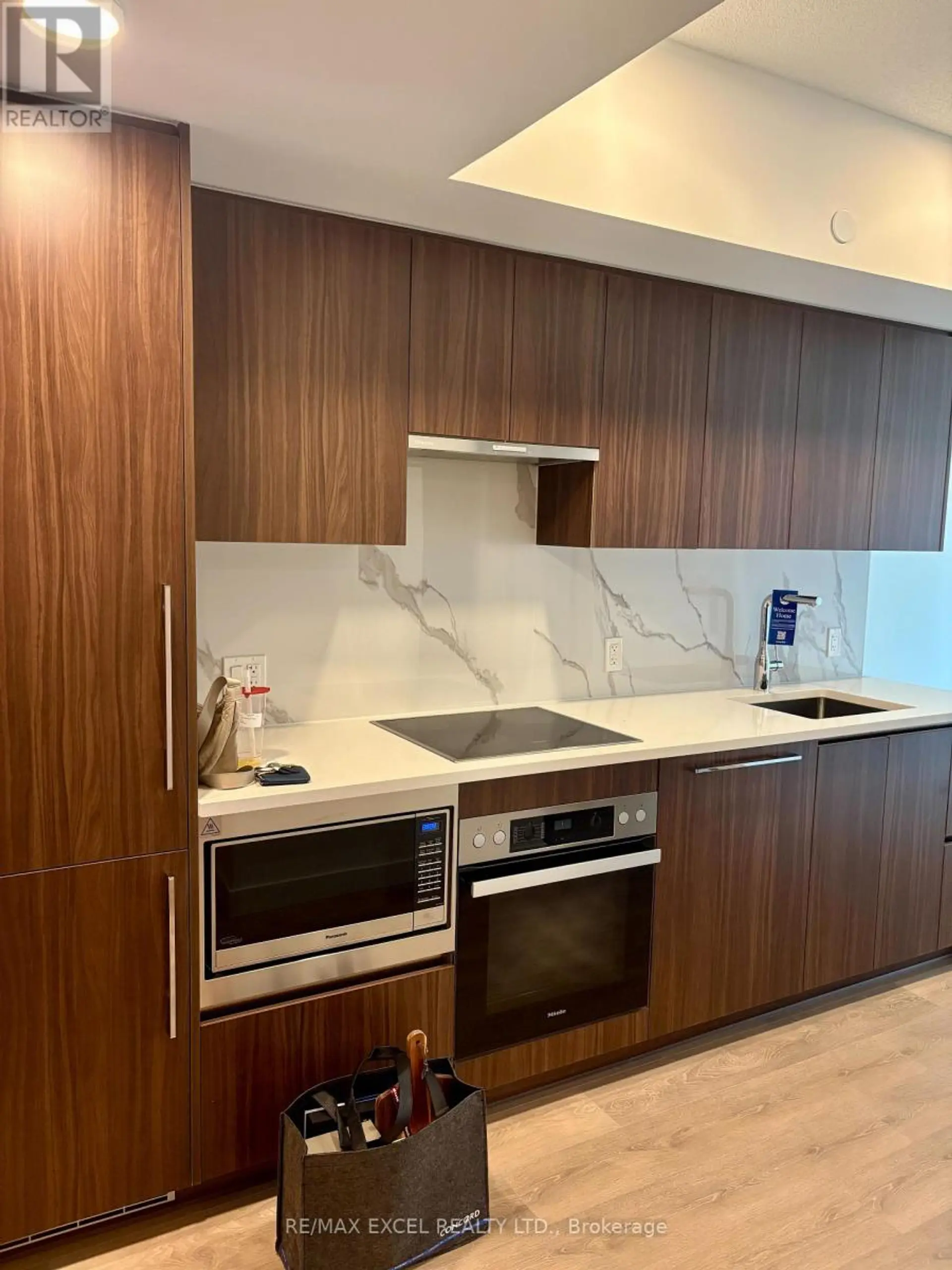 #627 3 CONCORD CITYPLACE WAY - Image 4