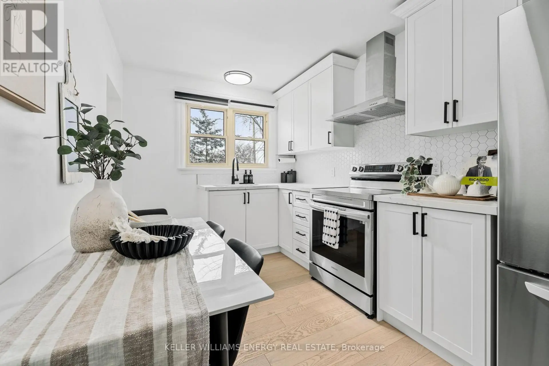 267 LIBERTY STREET N - Image 6