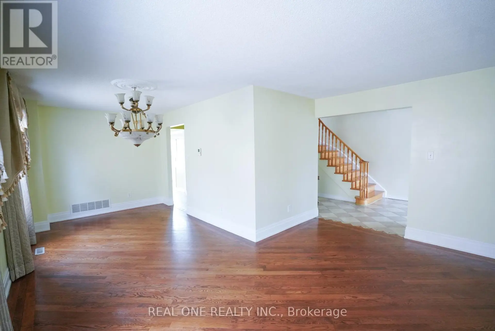 476 BUD GREGORY BOULEVARD - Image 9