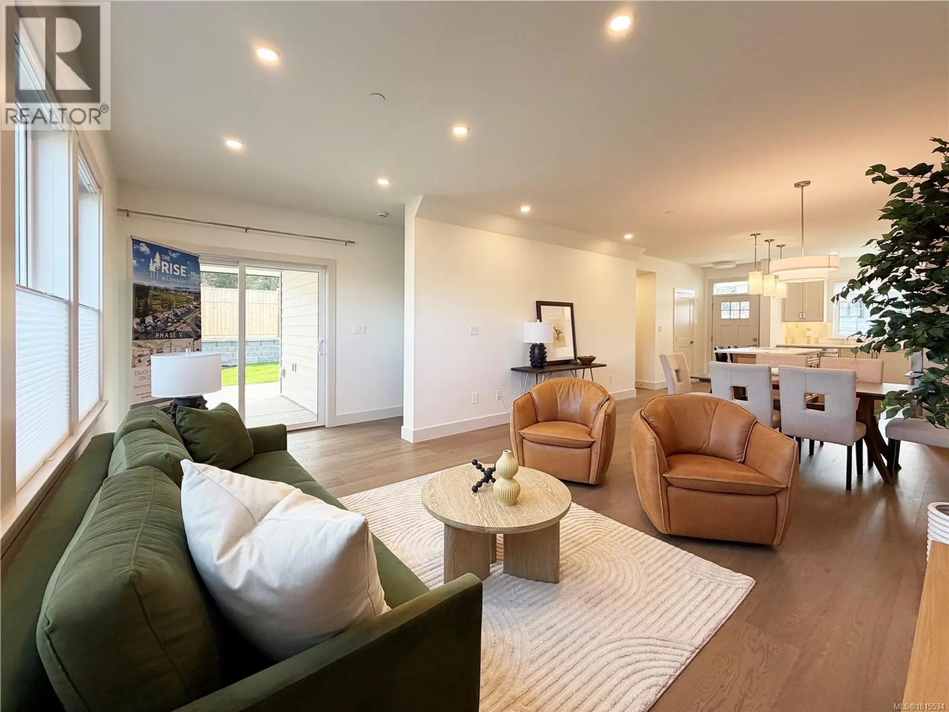 Property at 695 Westminster Blvd, Courtenay, BC