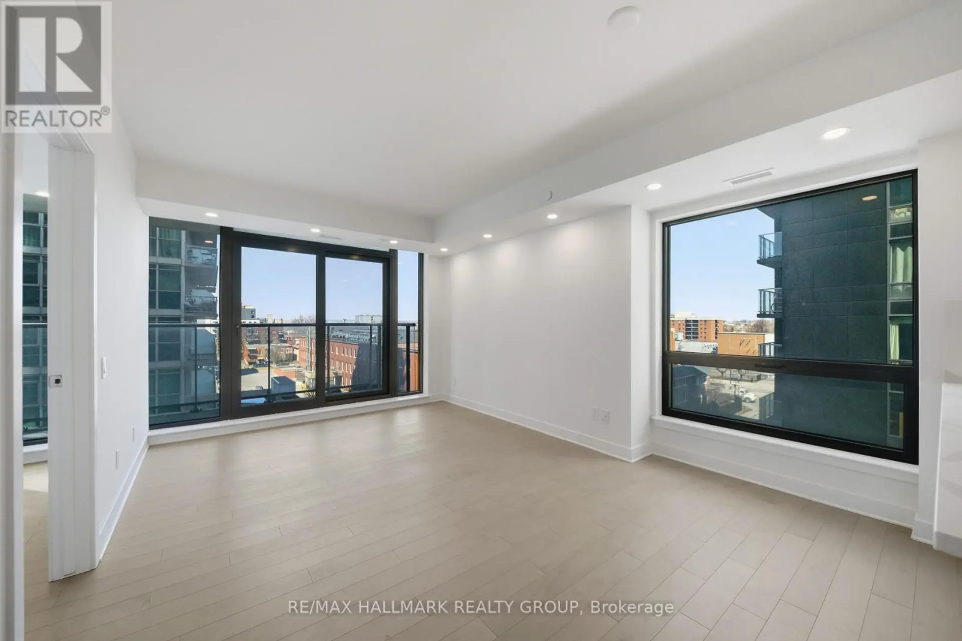#1407 180 GEORGE STREET - Image 10