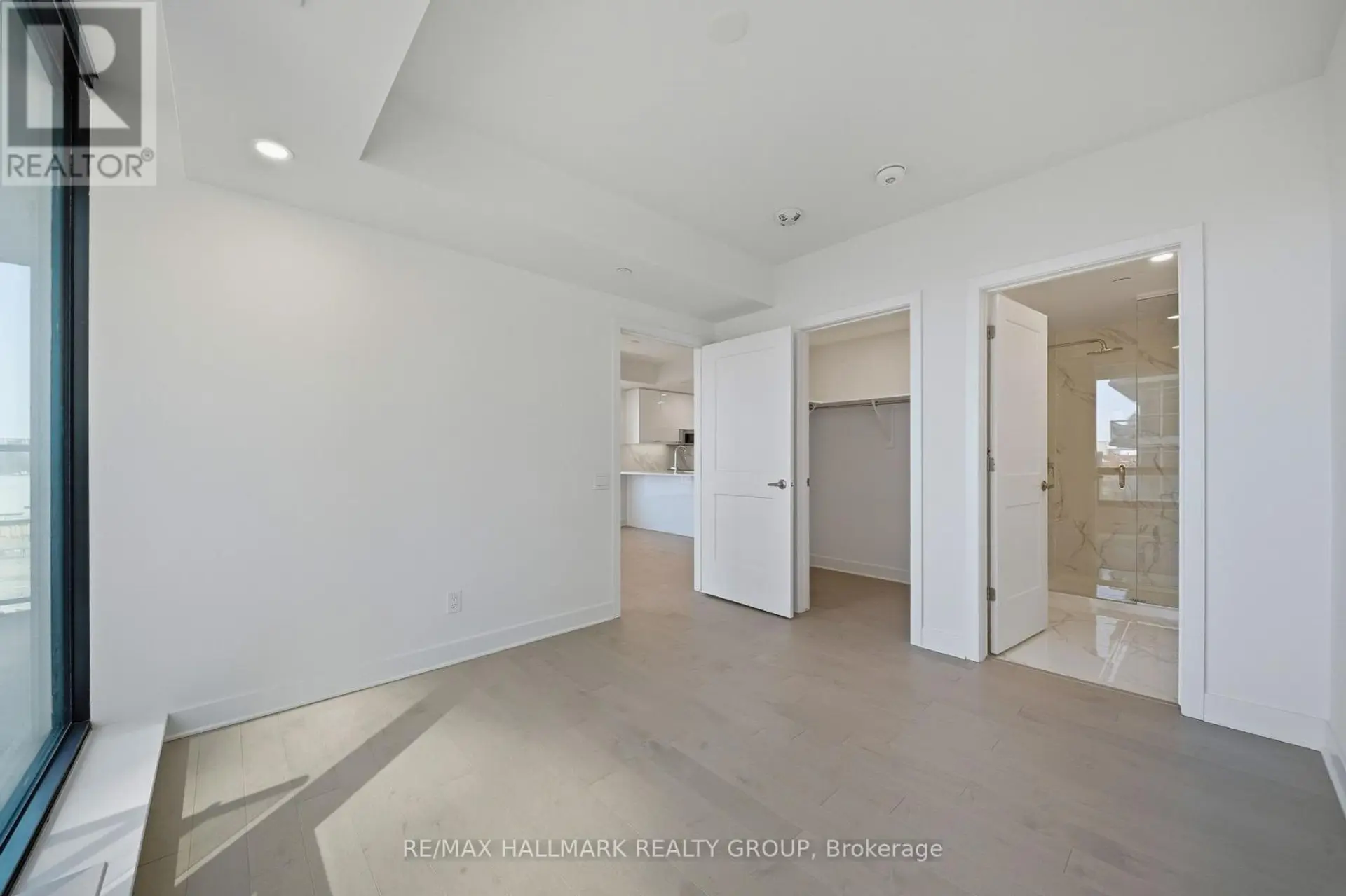 #1407 180 GEORGE STREET - Image 16
