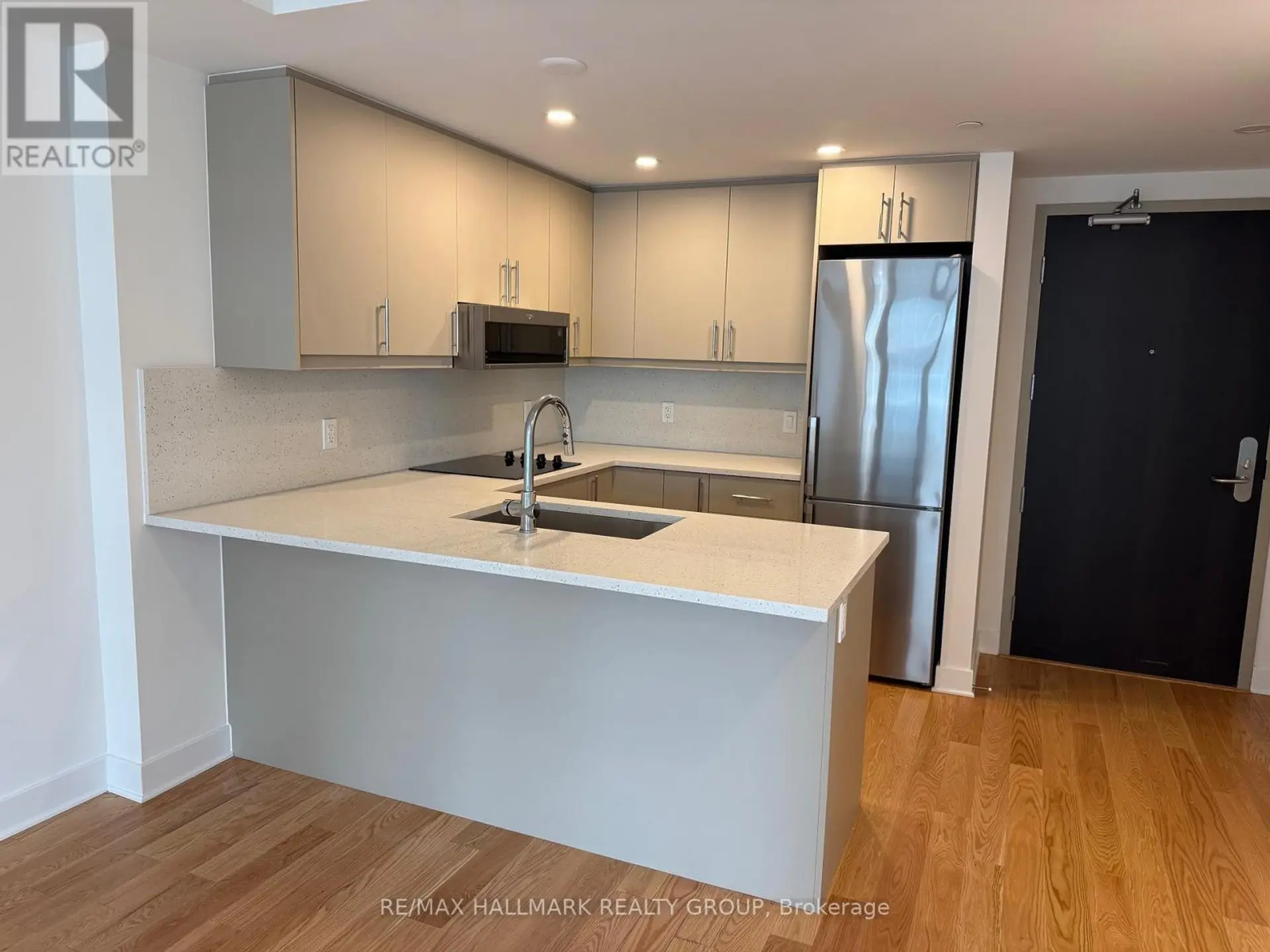 #1004 180 GEORGE STREET - Image 3