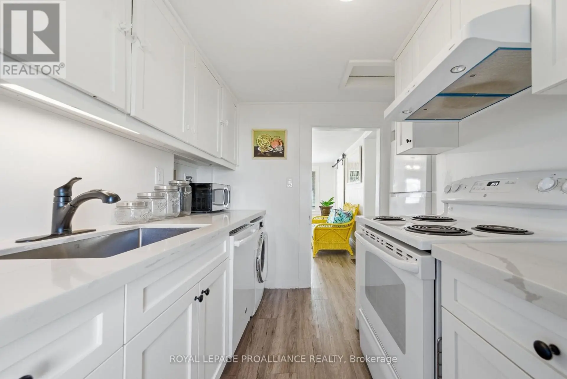 392 PICTON MAIN STREET - Image 4