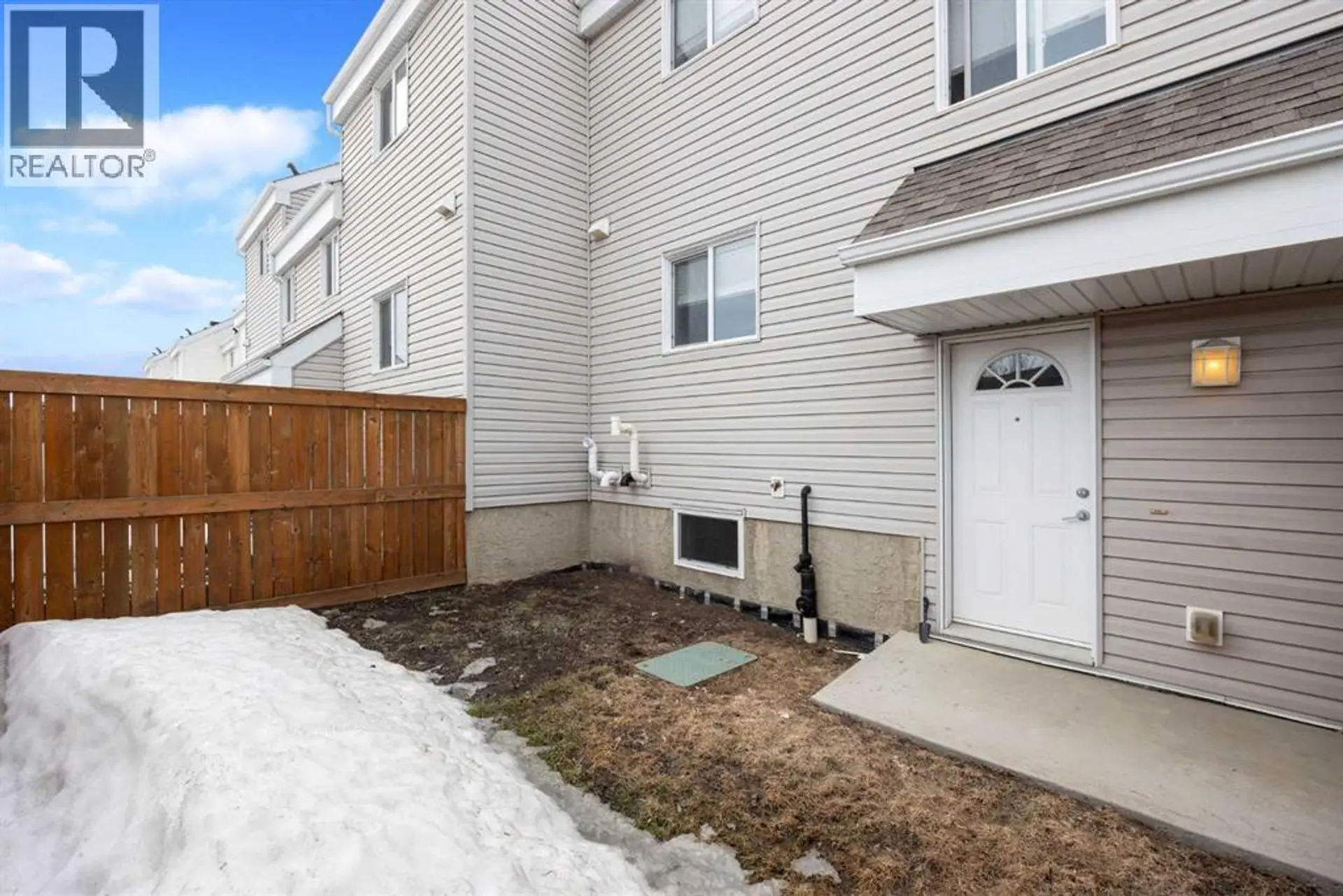 #14 711 BEACON HILL DRIVE - Image 18