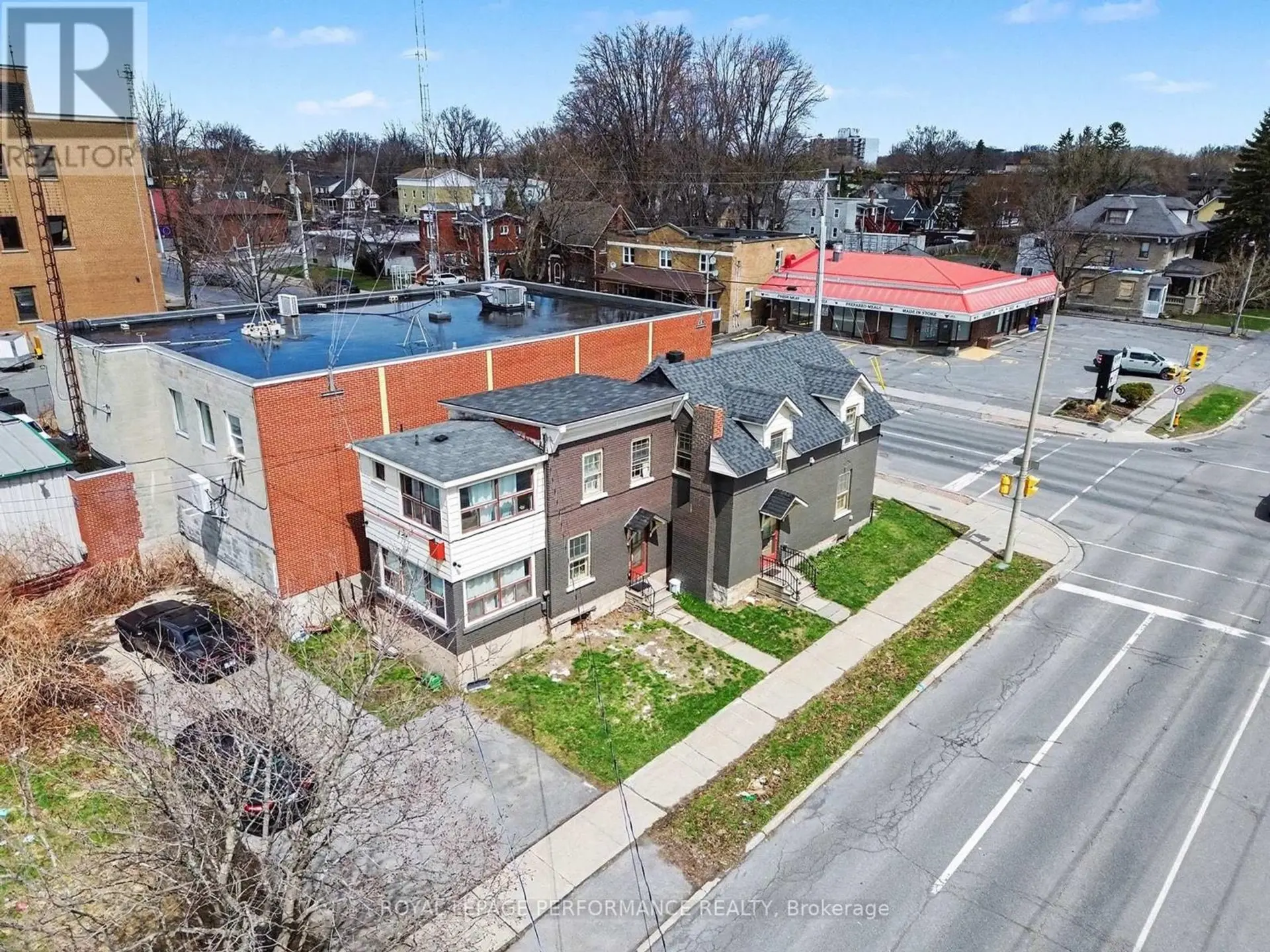 402 PITT STREET - Image 17