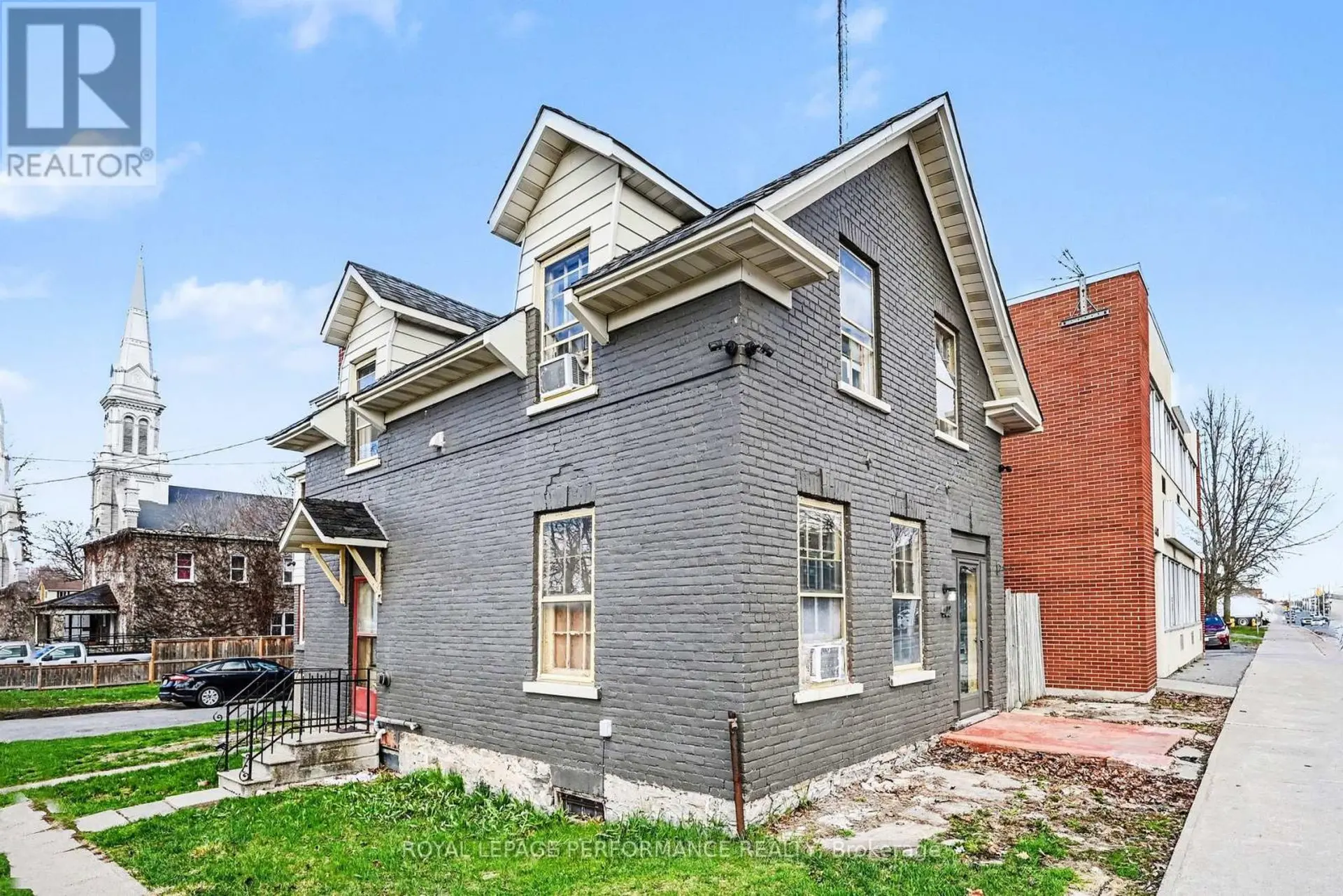 402 PITT STREET - Image 6