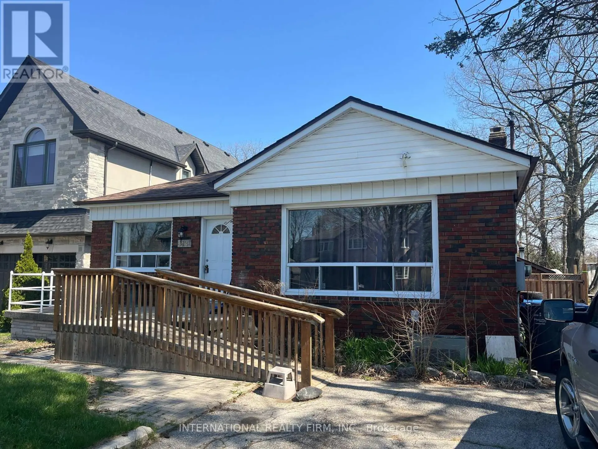 1481 MYRON DRIVE W - Image 1