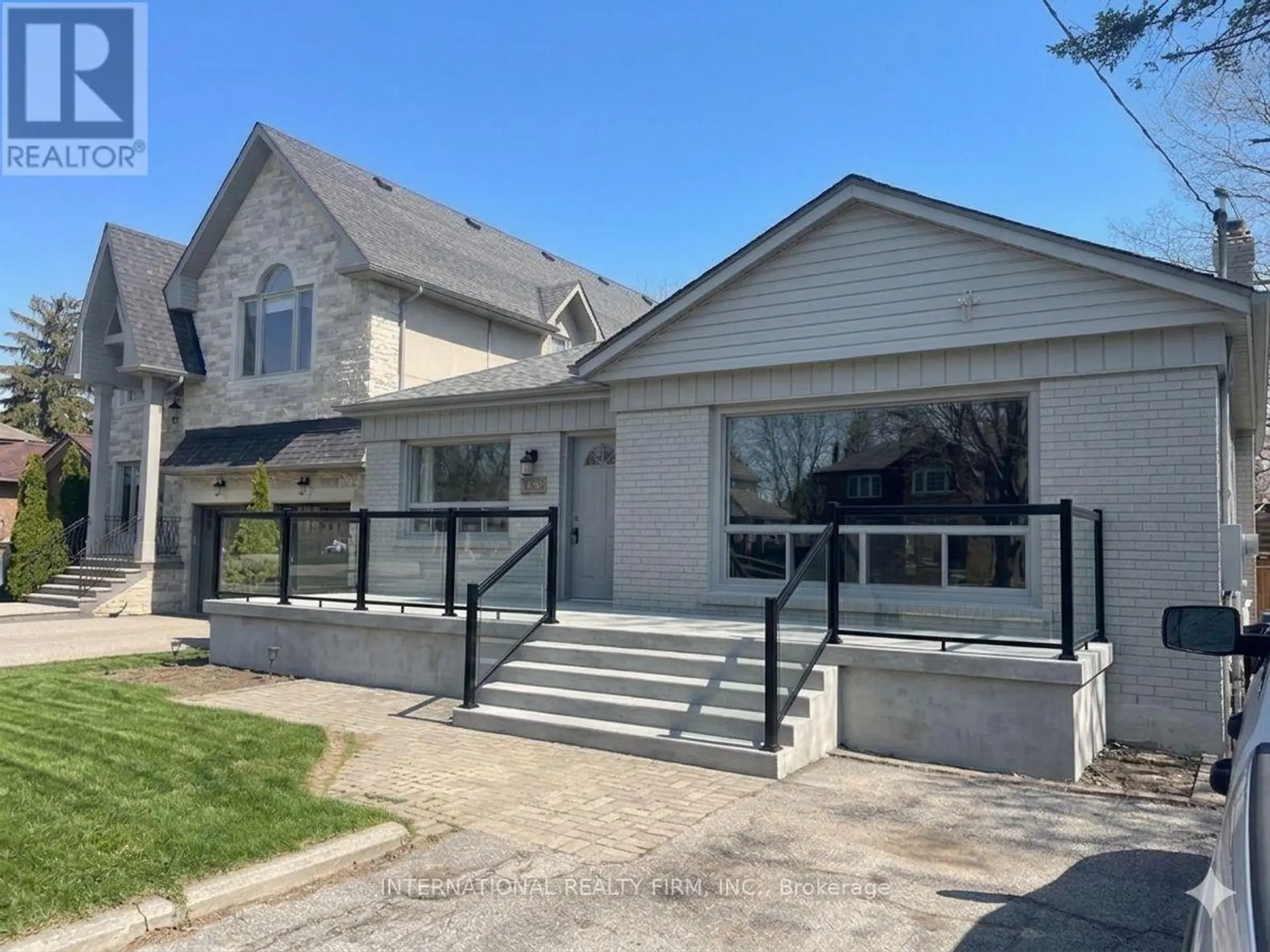 1481 MYRON DRIVE W - Image 2
