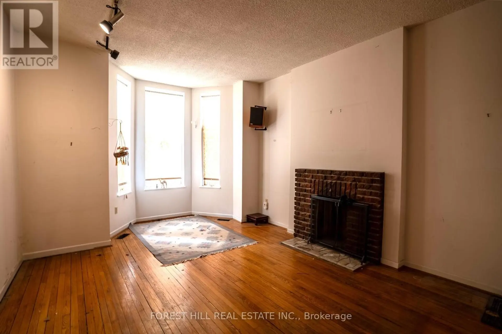 20 WEBSTER AVENUE - Image 6