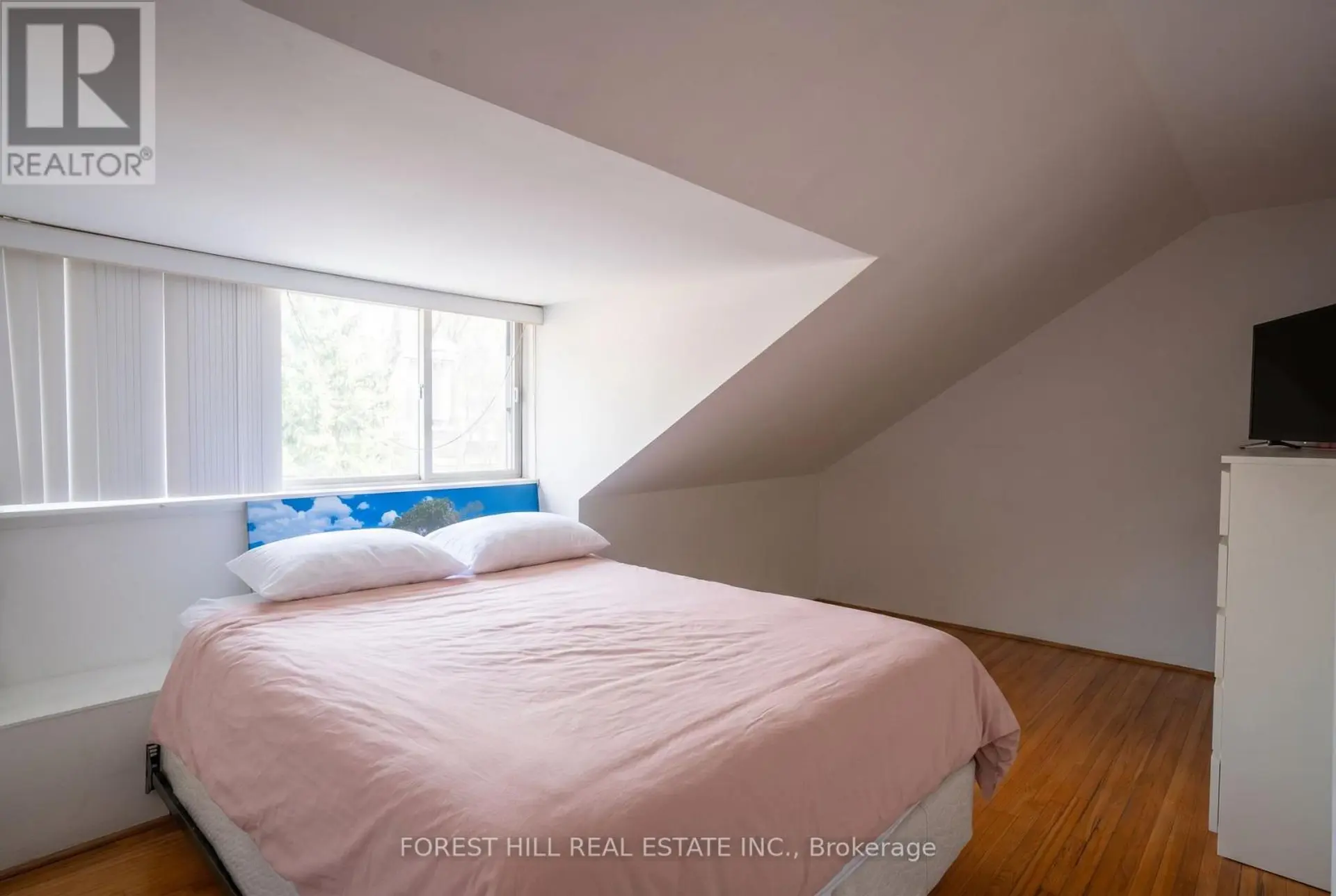 20 WEBSTER AVENUE - Image 13
