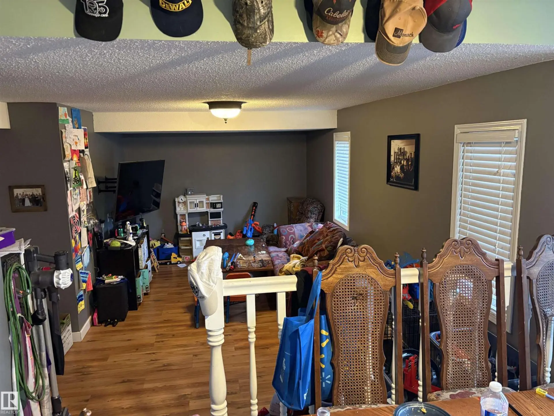 5306 44 ST - Image 8