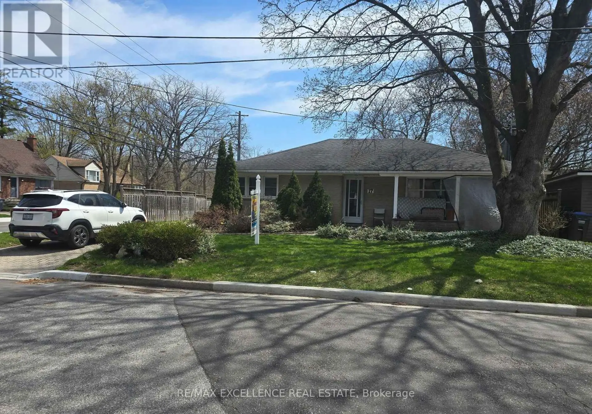 17 ARMSTRONG STREET - Image 1