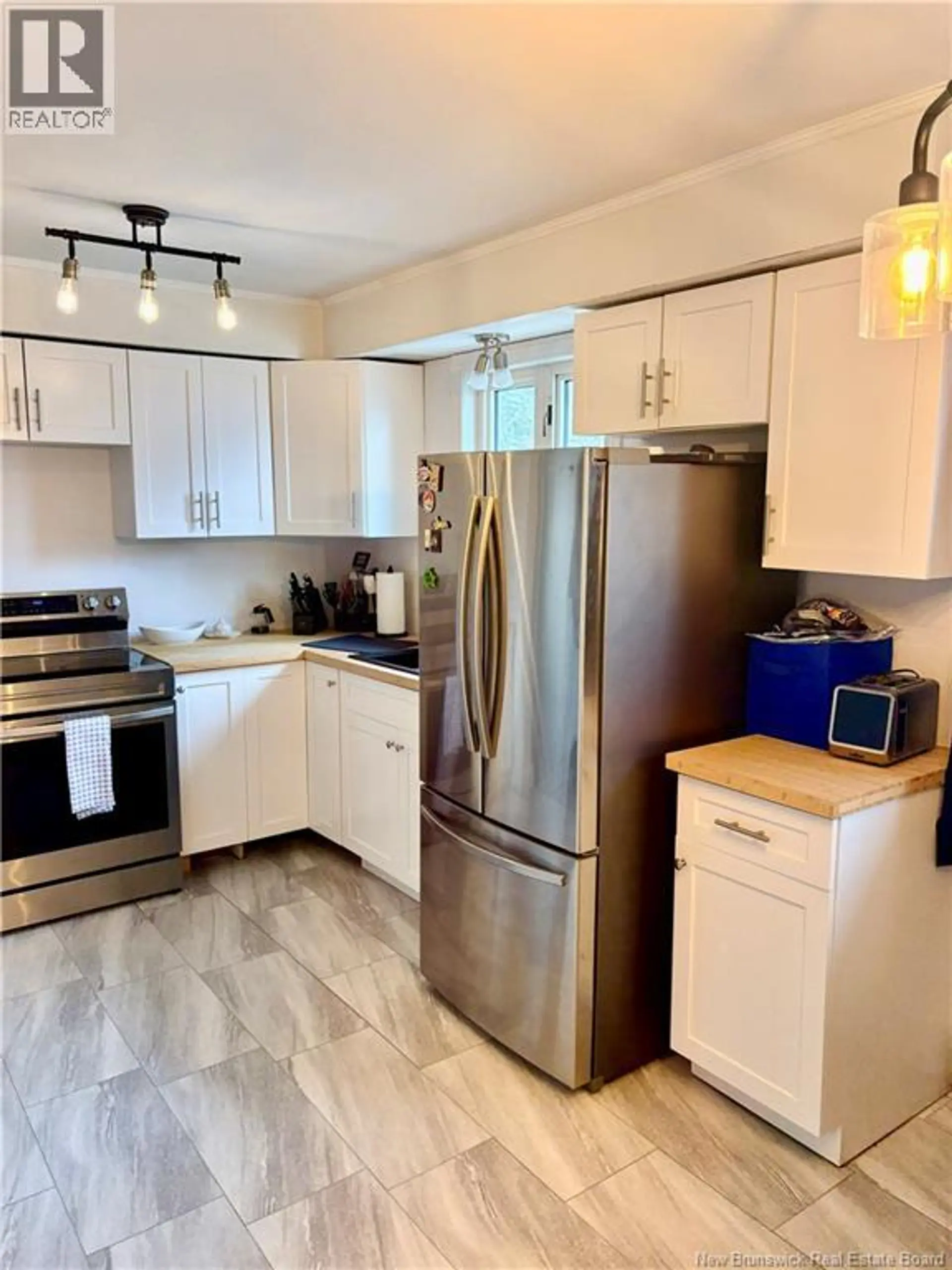 97 Highlandview Road - Image 4