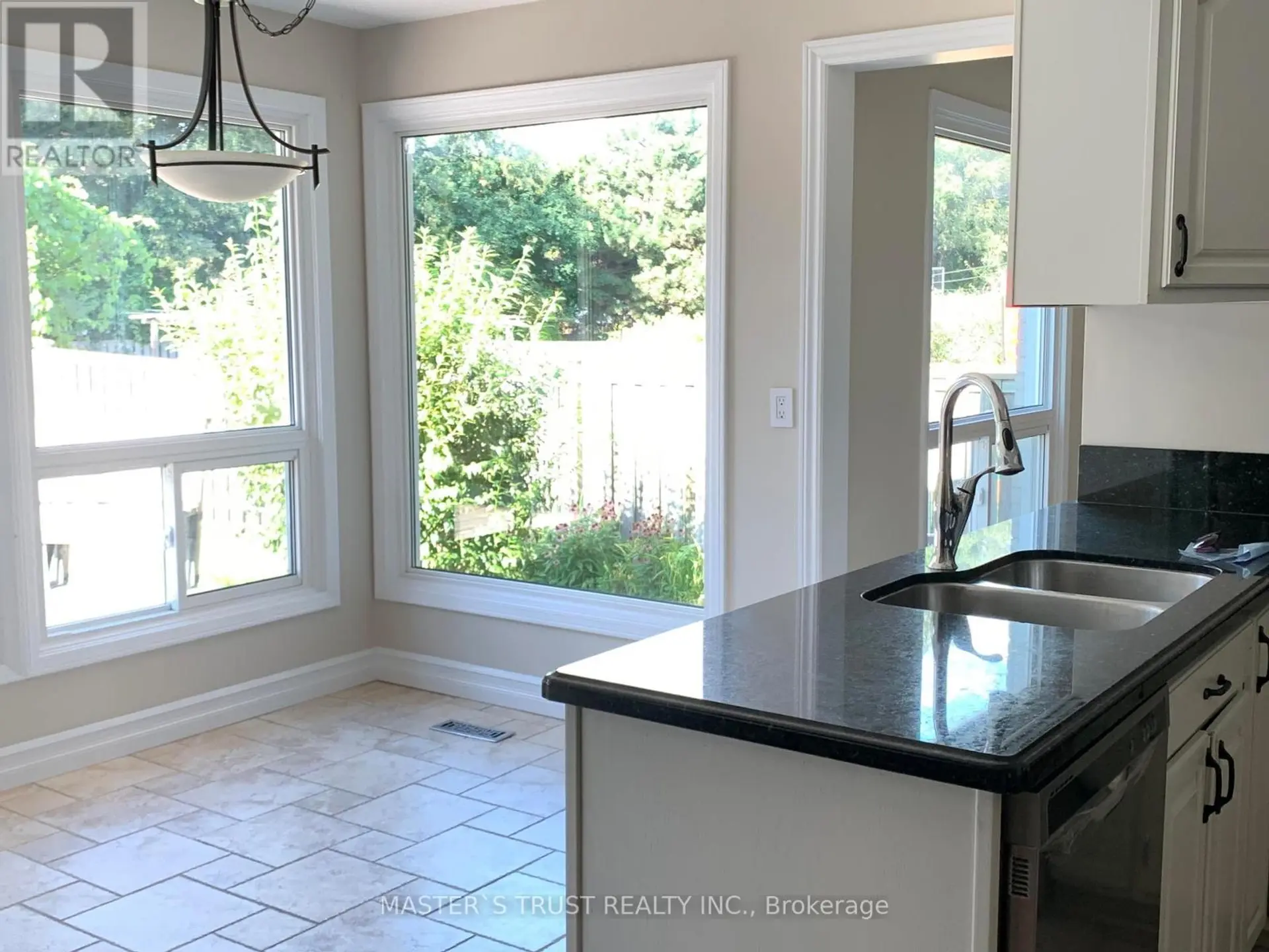 112 KRIEGHOFF AVENUE - Image 6