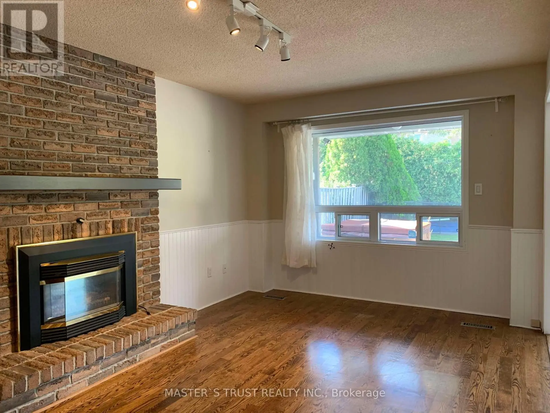 112 KRIEGHOFF AVENUE - Image 7