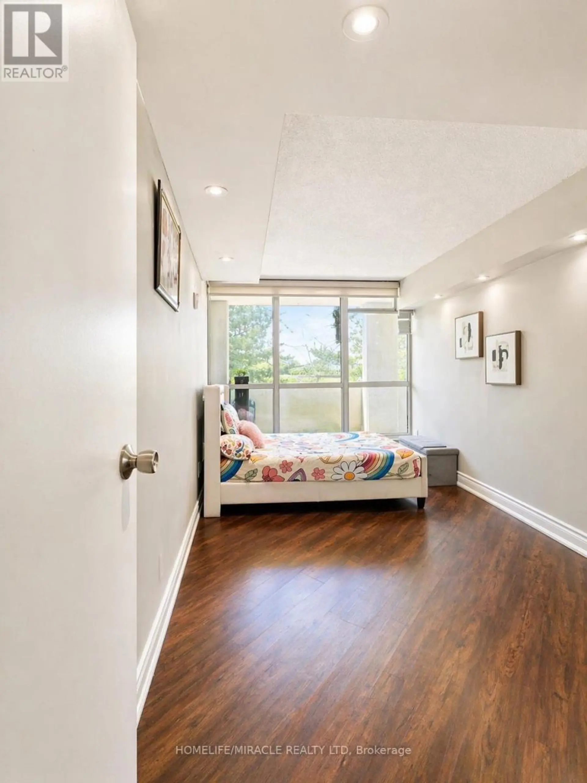 #214 1 ROWNTREE ROAD - Image 11